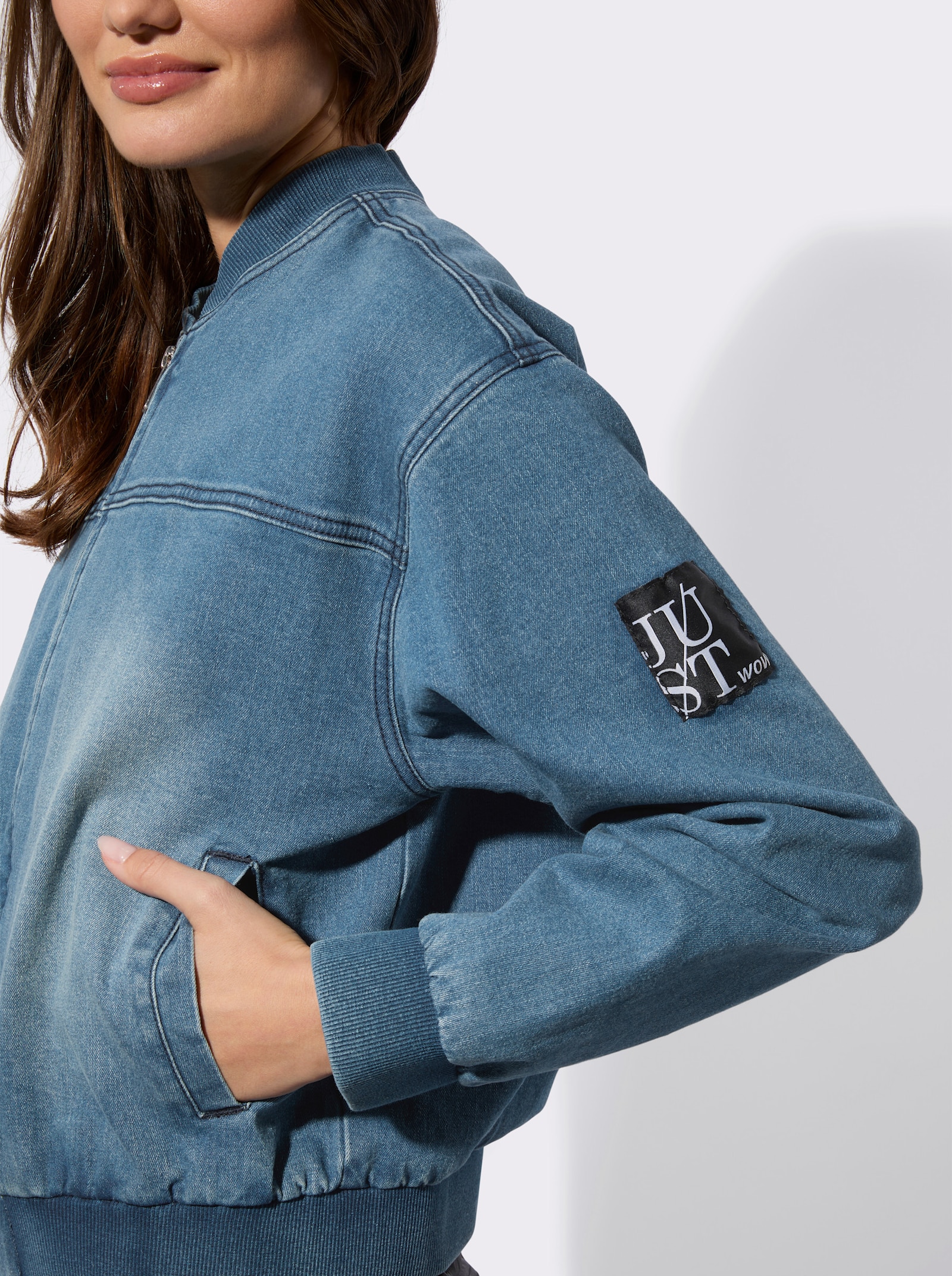 Blouson in Denim-Qualität - blue-bleached
