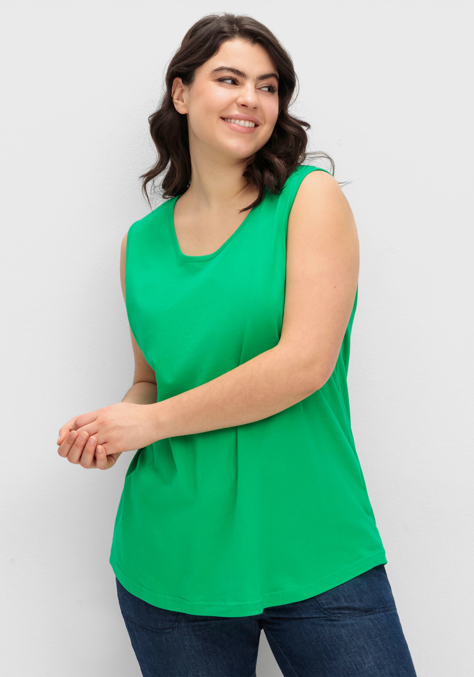 Longtop mit abgerundetem Saum - grasgrün + marine