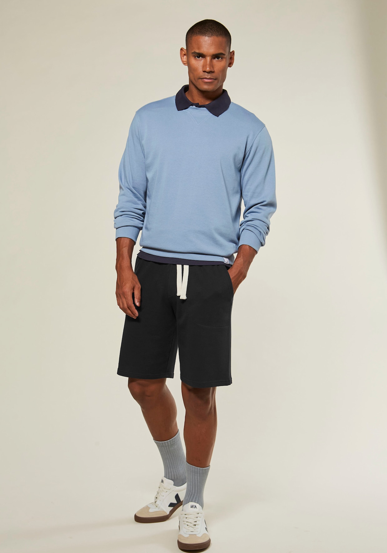 KangaROOS Sweatshorts - schwarz