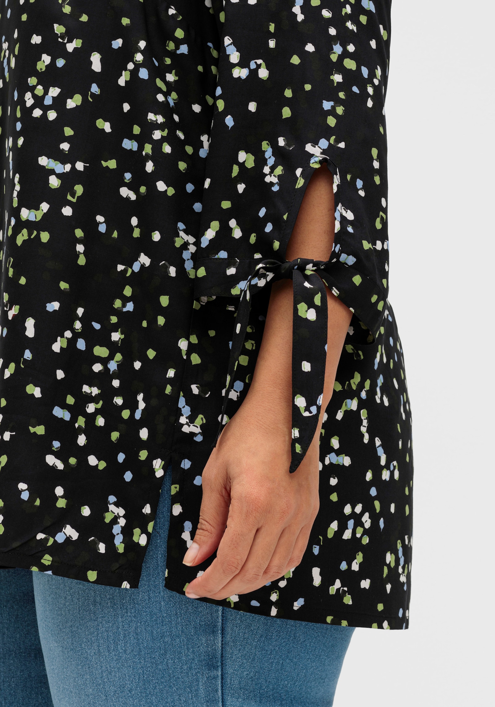 sheego Tunika mit Bindeband am Ärmel - schwarz-gemustert