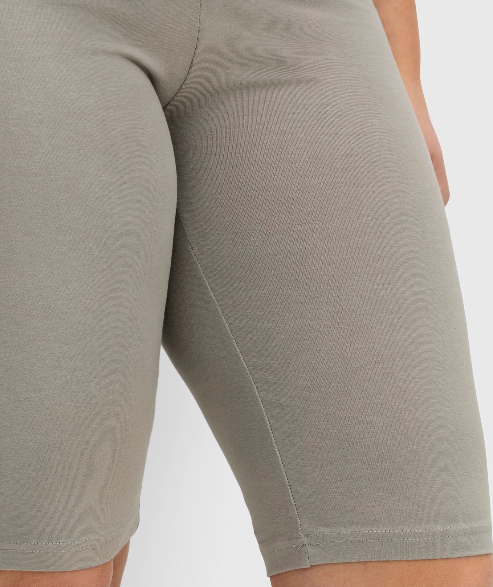 sheego Radlerhose in knielanger Form - grau