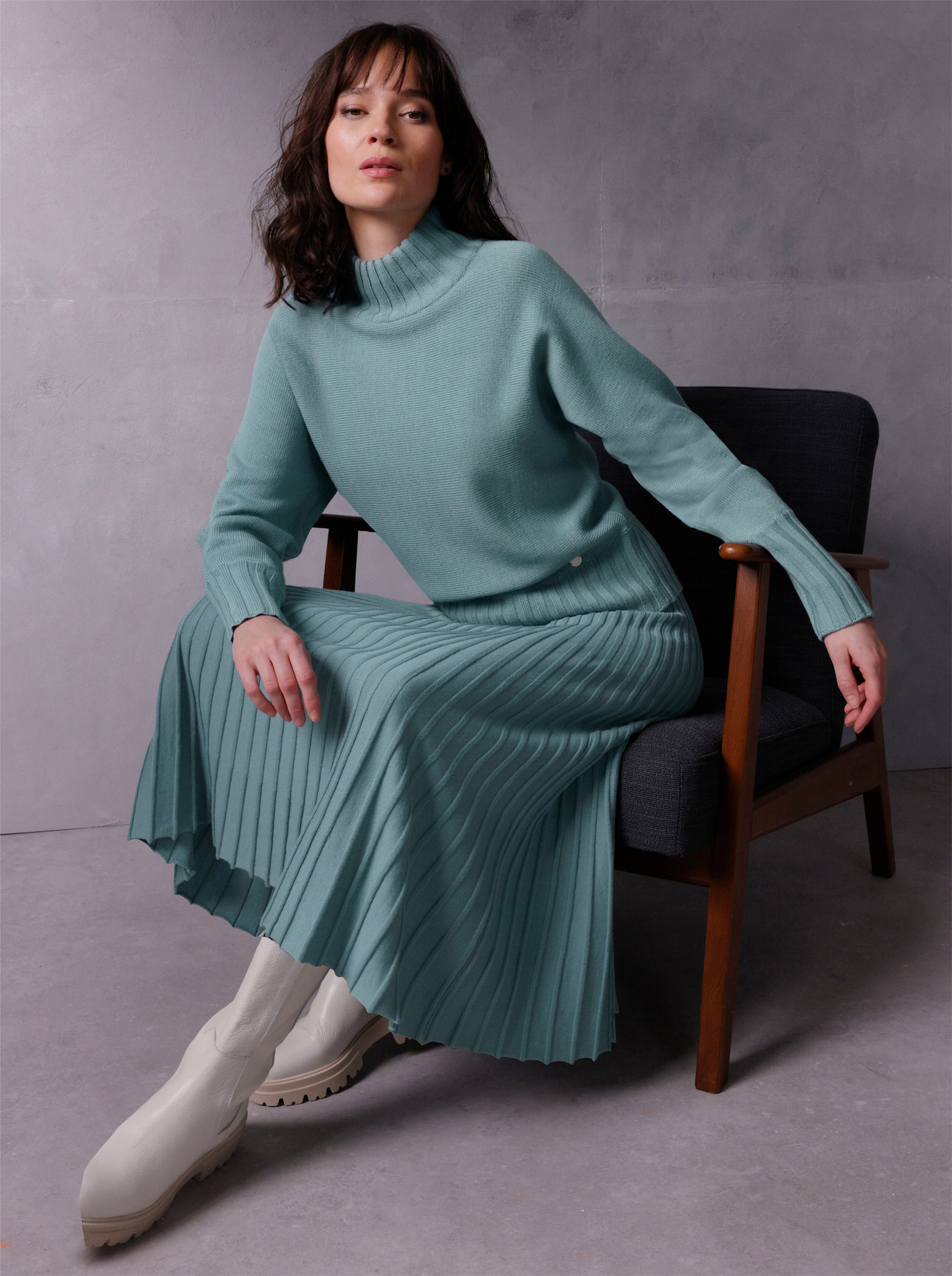 CREATION L PREMIUM Strickrock aus reiner Merino-Wolle - jade