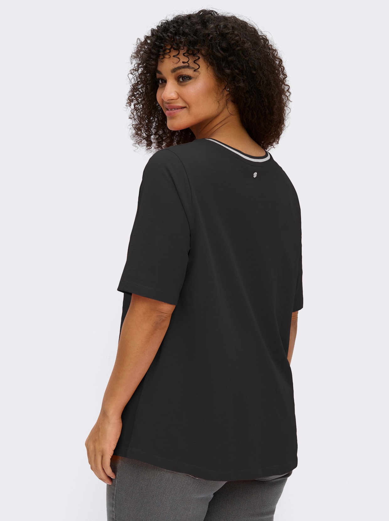 sheego V-Shirt mit Glitzergarn-Streifen - schwarz