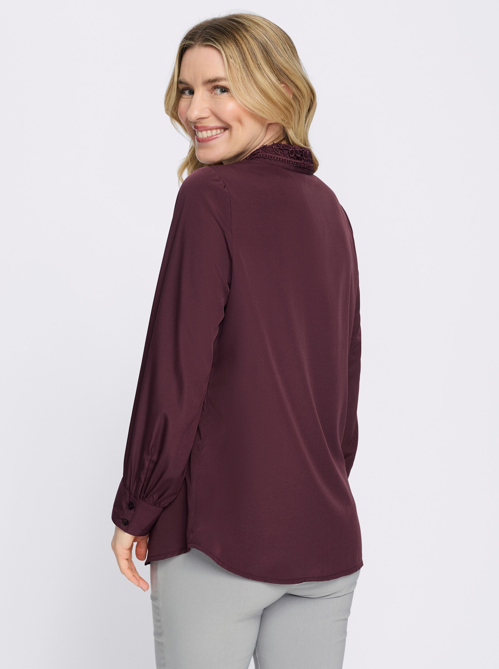 Longbluse mit Spitzenbesatz - burgund