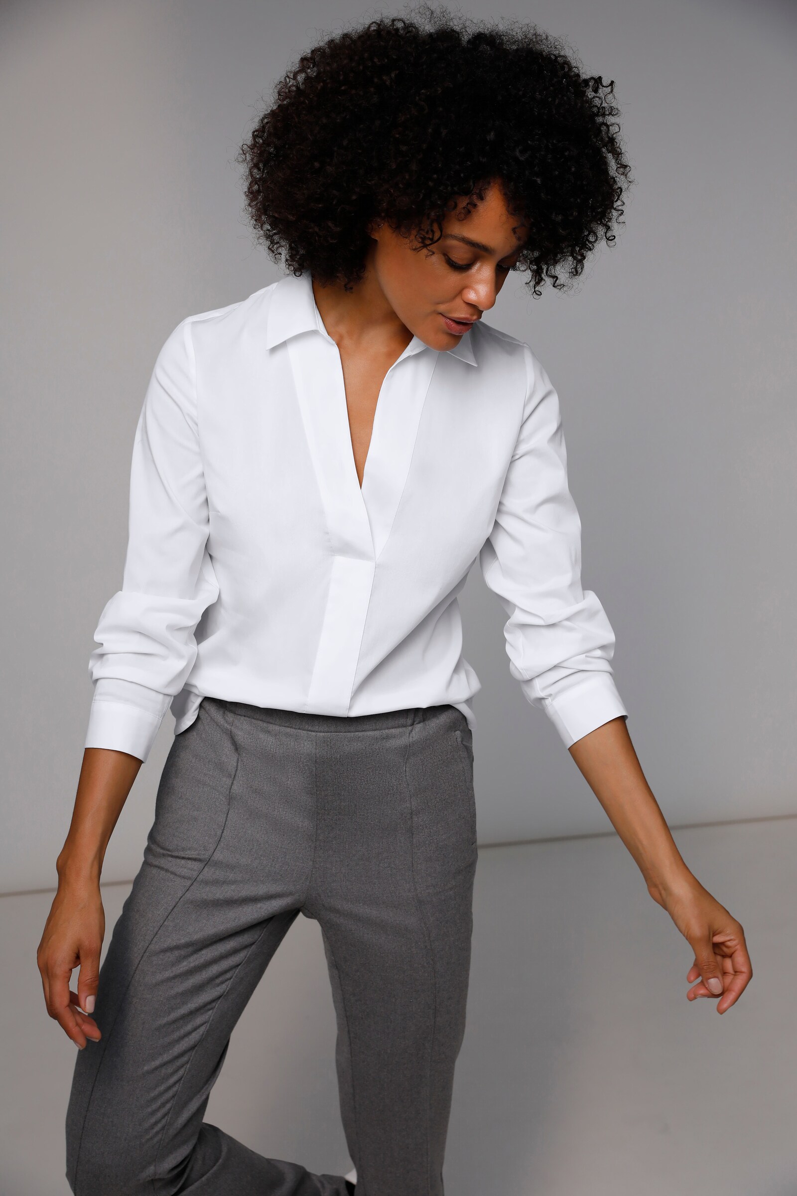 CREATION L PREMIUM Langarm-Bluse mit V-Ausschnitt, überlappend - ecru