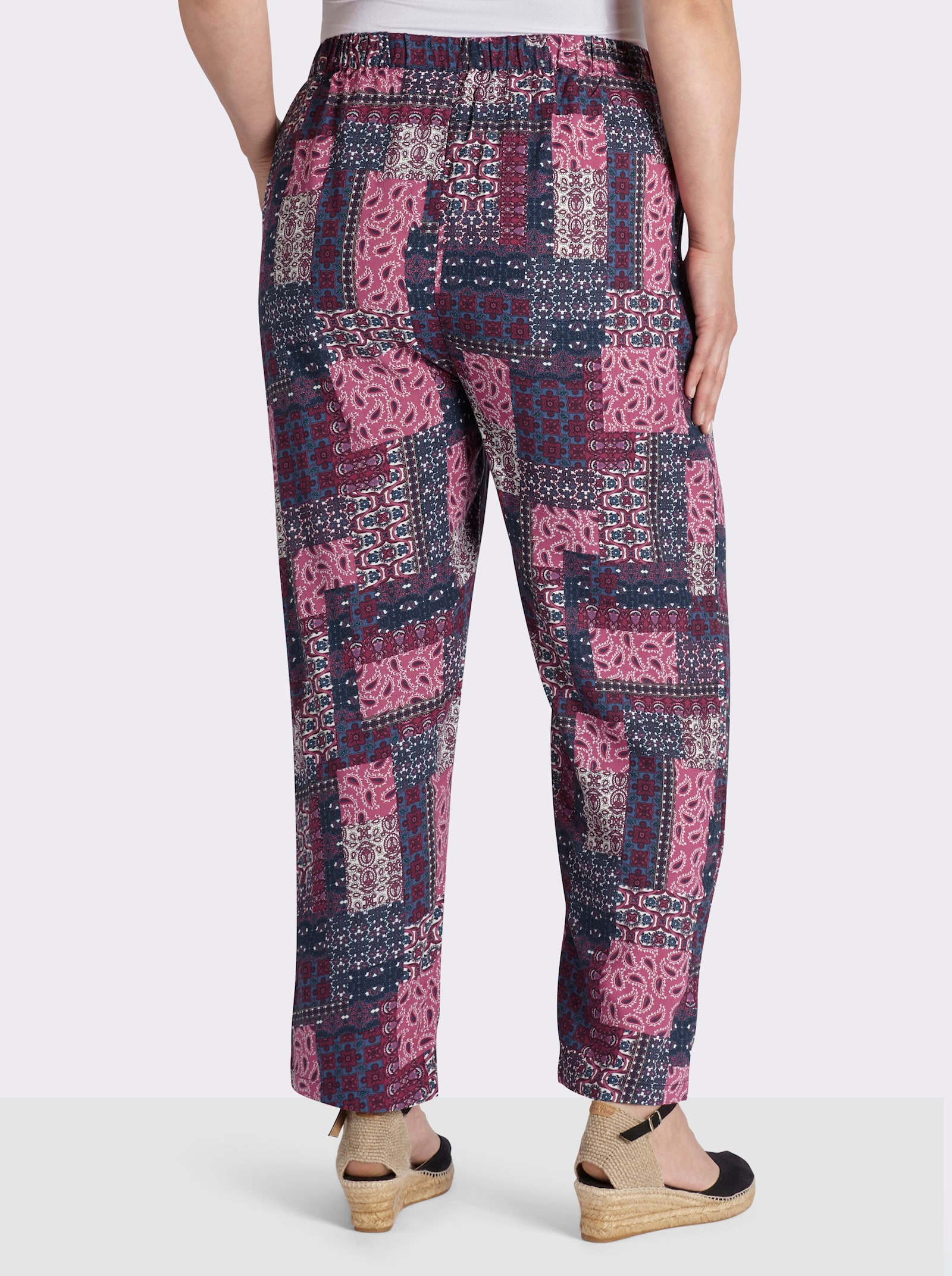 Schlupfhose mit Patch-Druck - erika-jeansblau-bedruckt