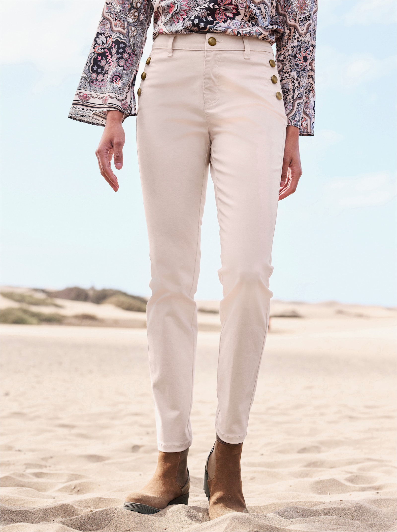 heine Pantalon avec boutons décoratifs - café au lait