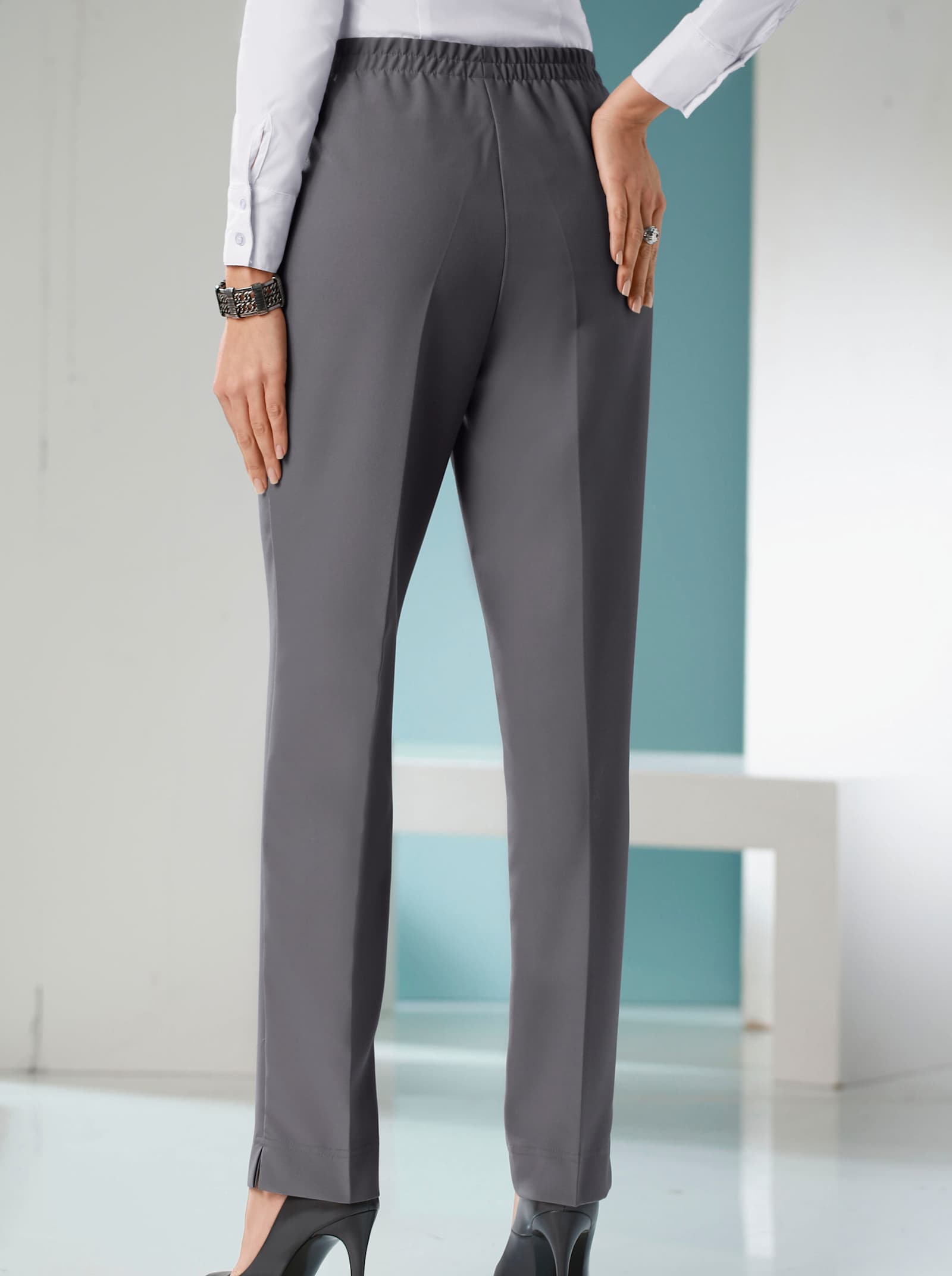 Bügelfaltenhose in Schlupfform - grau