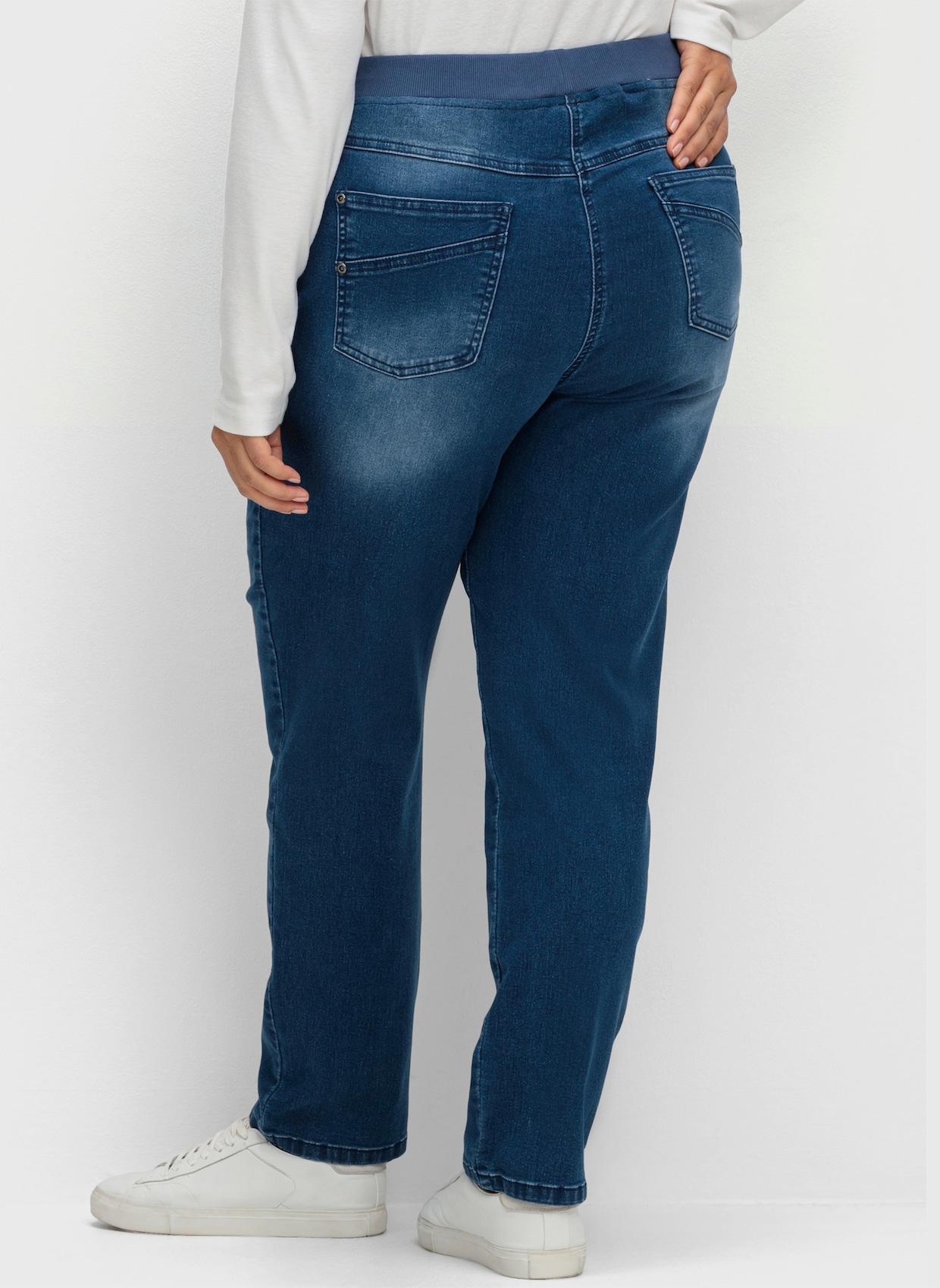 Schlupfjeans mit geripptem Strick-Dehnbund - blue-stone-washed