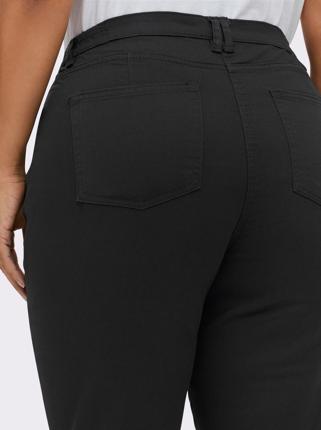 Stretch-Hose mit Nieten an den Taschen - schwarz