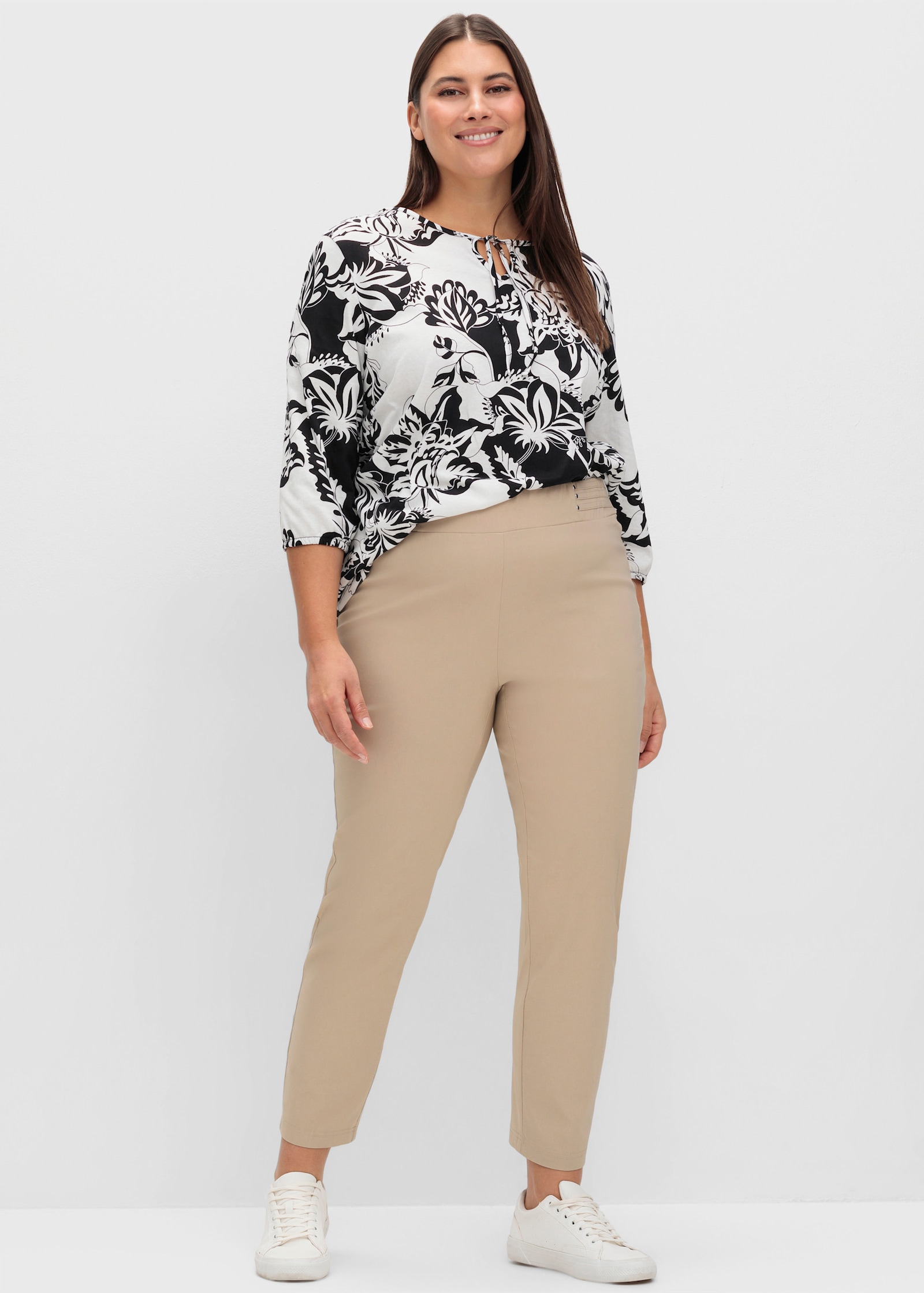 Schlupfhose mit Bügelfalten - beige