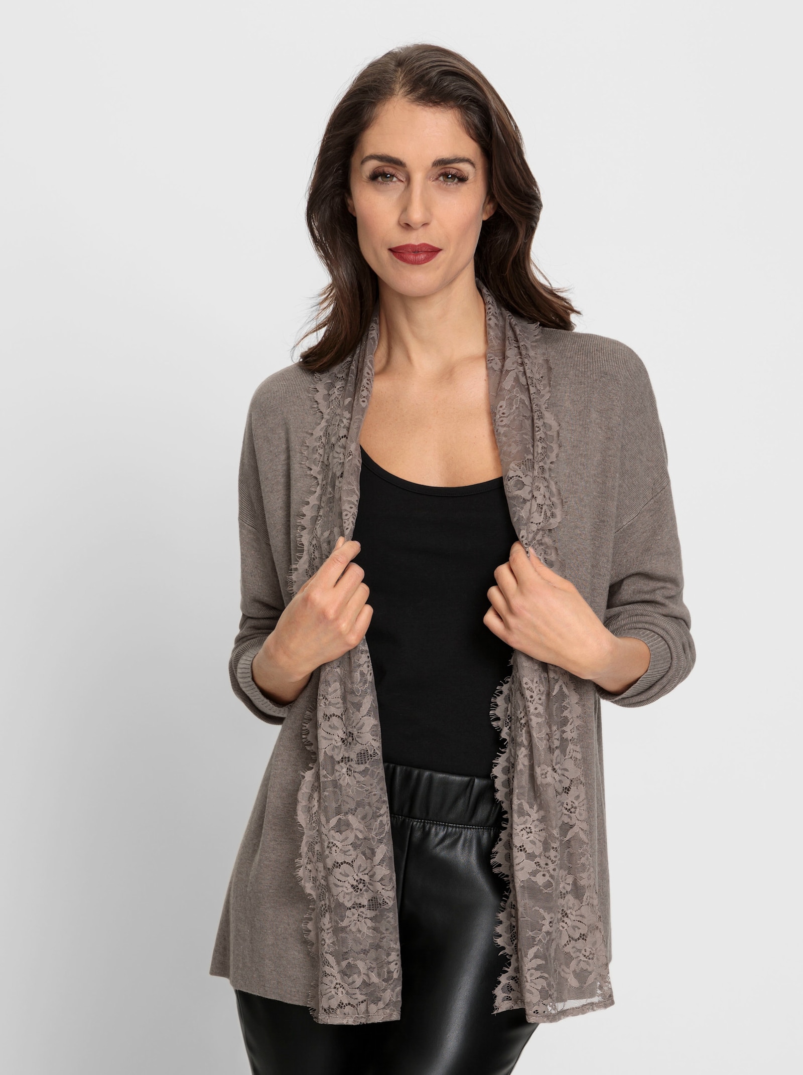 heine Strickjacke mit Spitzenbordüre - taupe-meliert