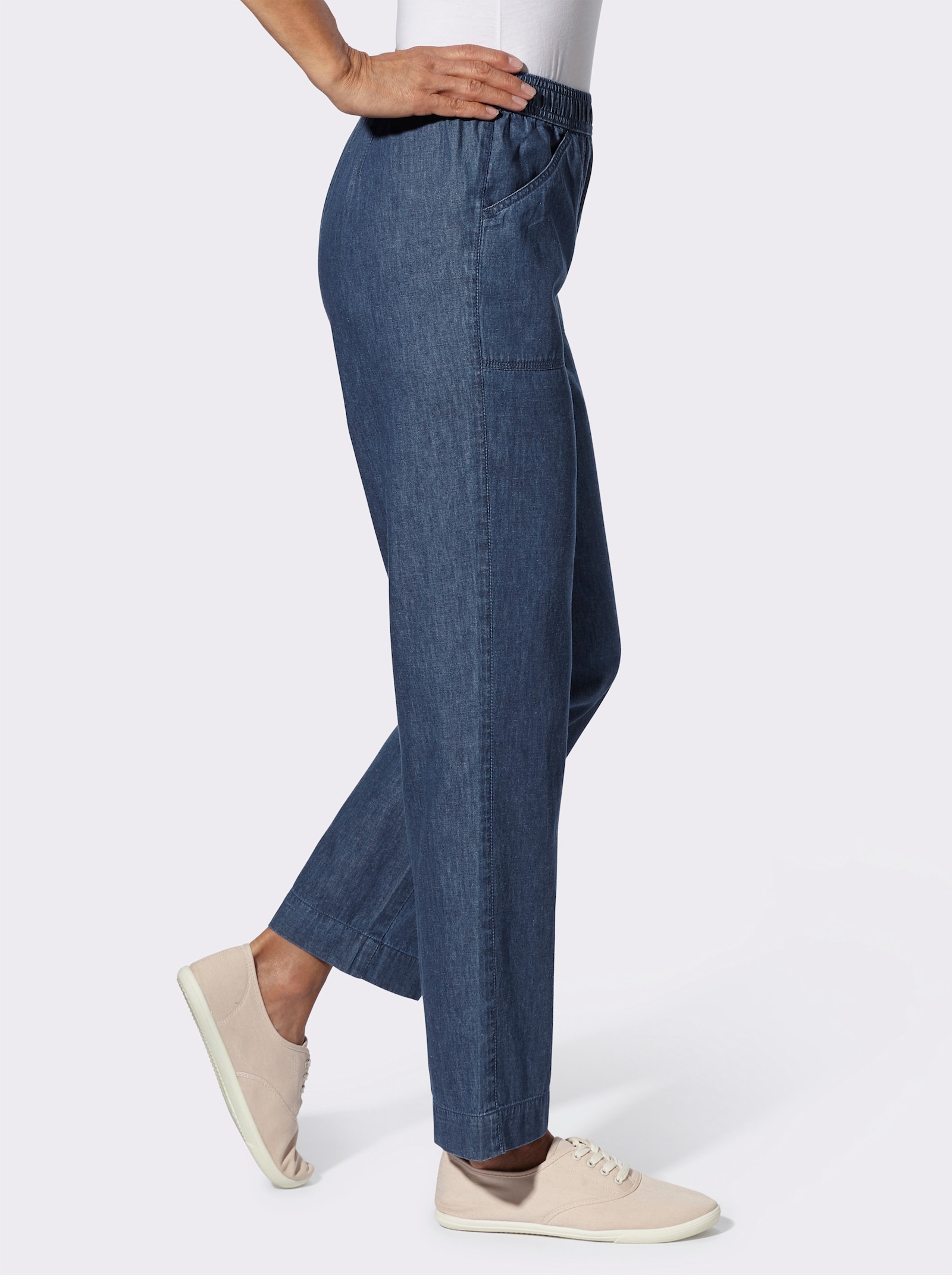 Navl. džínsy, kvetová výšivka - vyšúchaná modrá