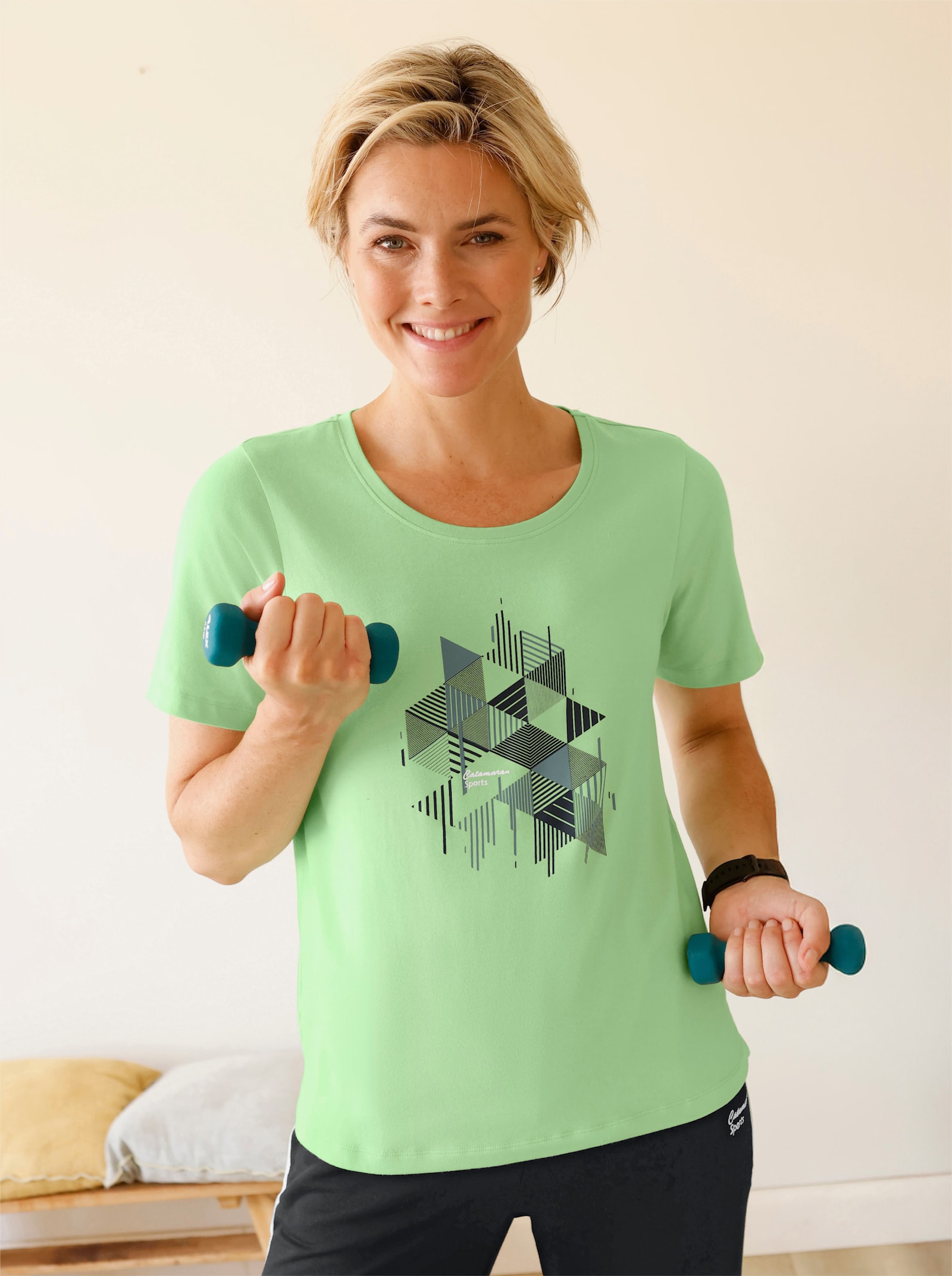 Catamaran Sports Freizeitshirt , hinten modisch länger - reseda