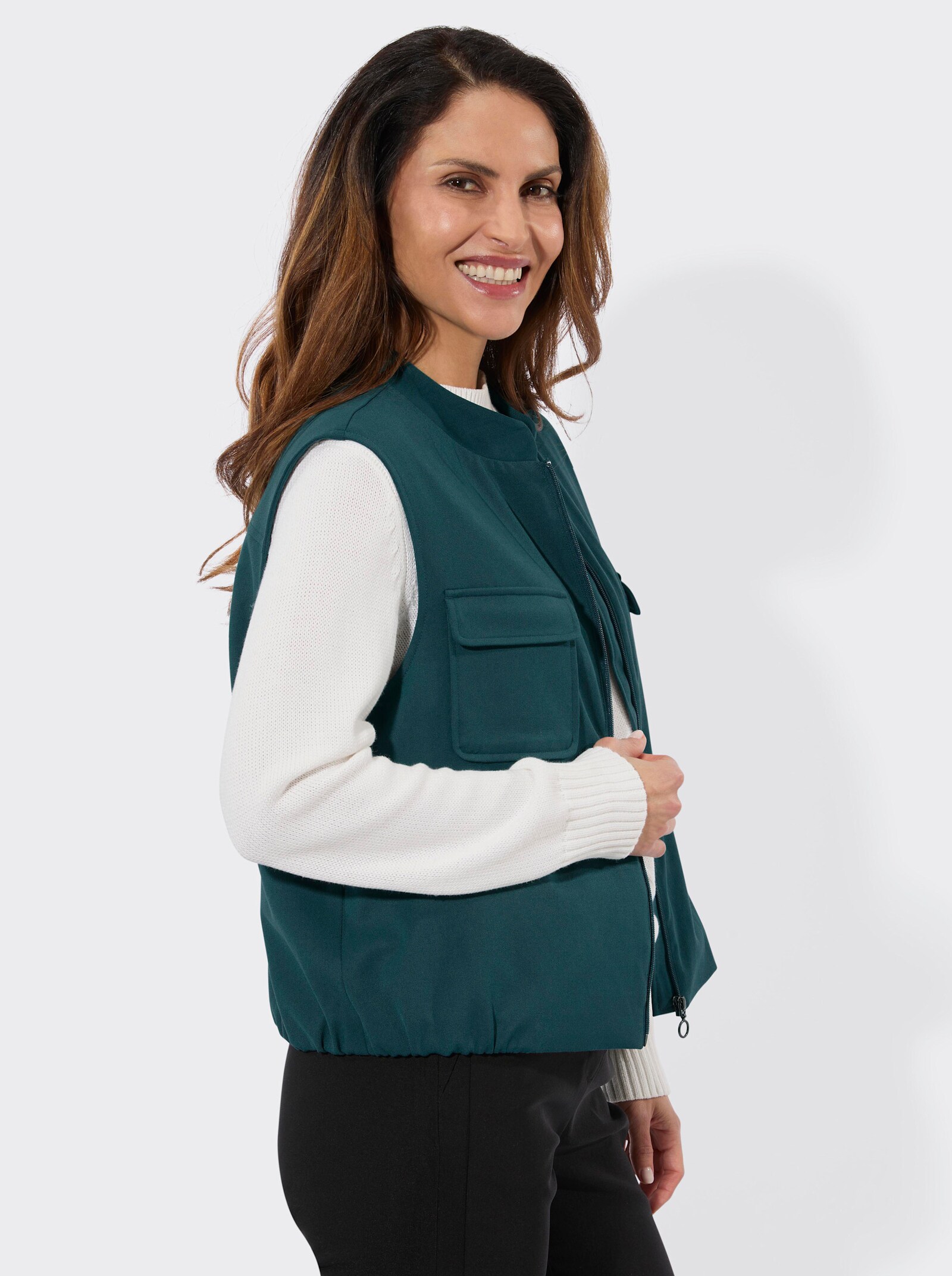 Kurzweste mit aufgesetzten Pattentaschen - petrol