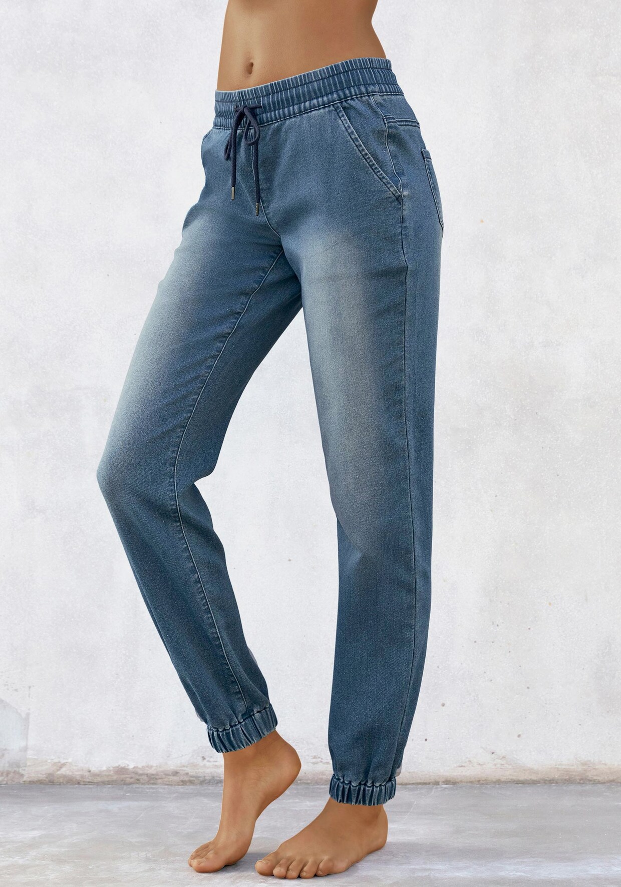 Bench. Jogger Pants - blau-washed