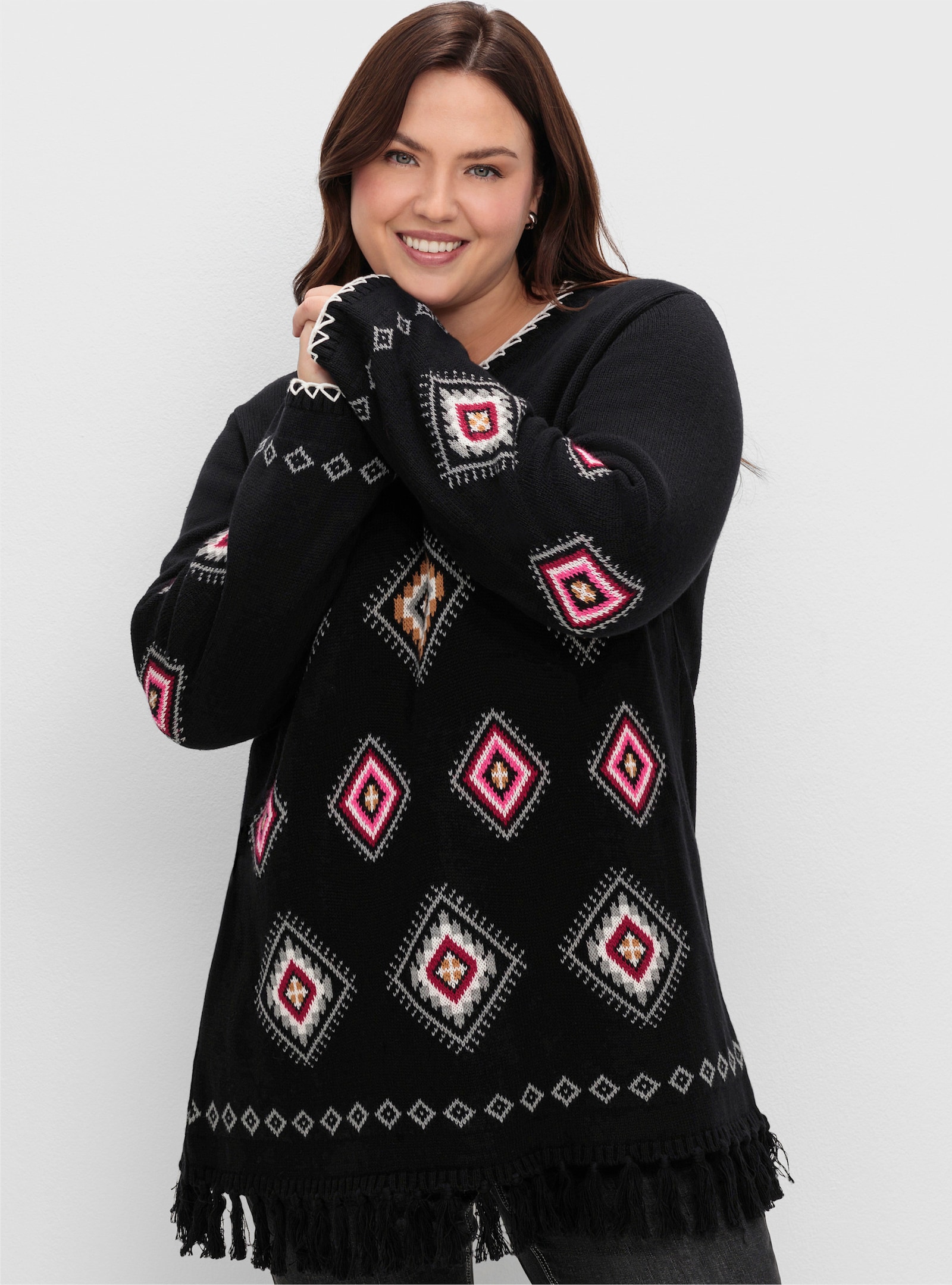 sheego Rundhalspullover mit Ethno-Muster - schwarz-gemustert