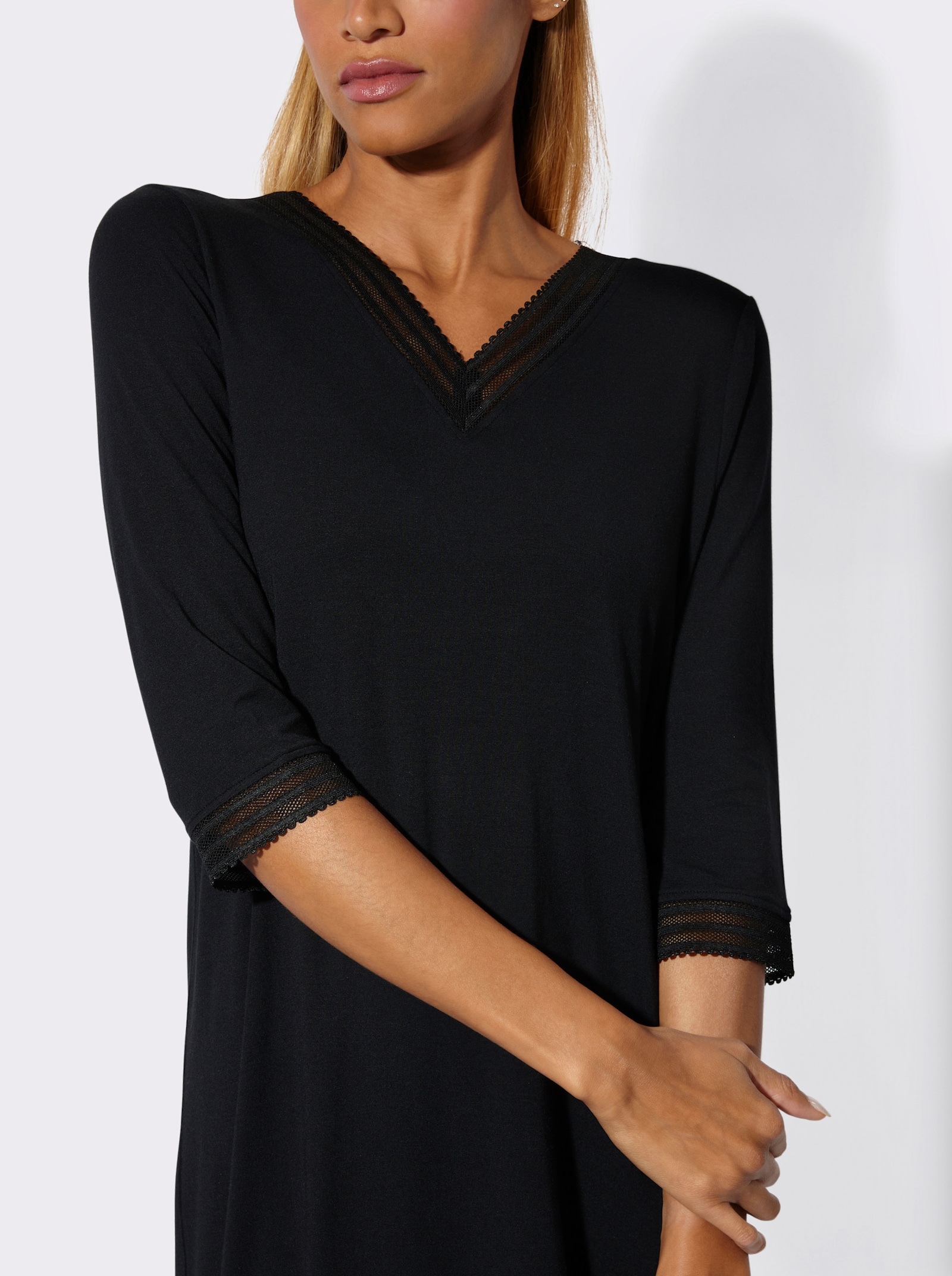 wäschepur Nachthemd mit Mesh-Spitze - schwarz