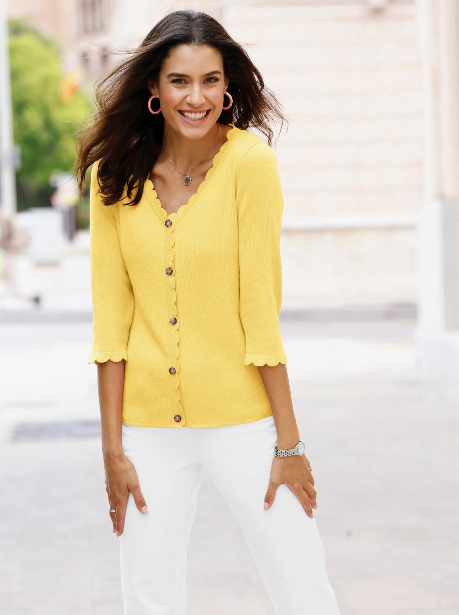 3/4 Arm-Pullover mit Knöpfen in Horn-Optik - zitrone