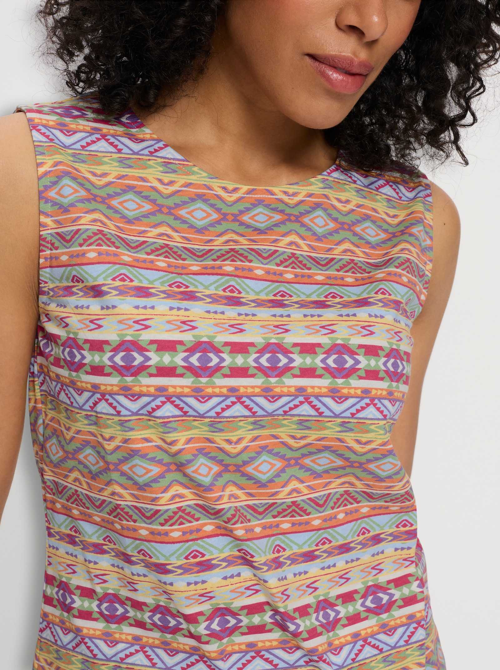 Shirttop met etnoprint - citroen/lila bedrukt