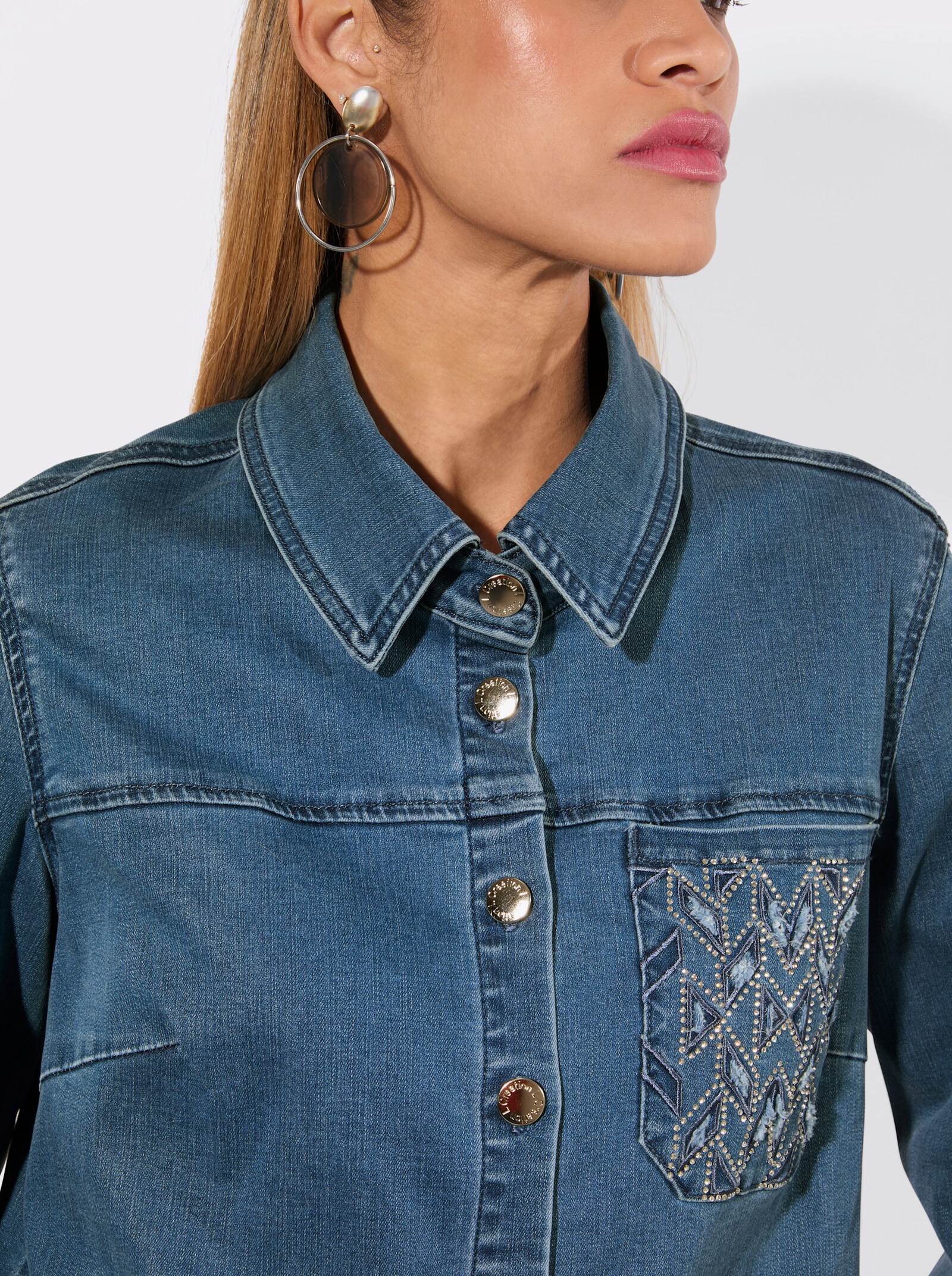 Jeansbluse mit Cut-outs - blue-bleached