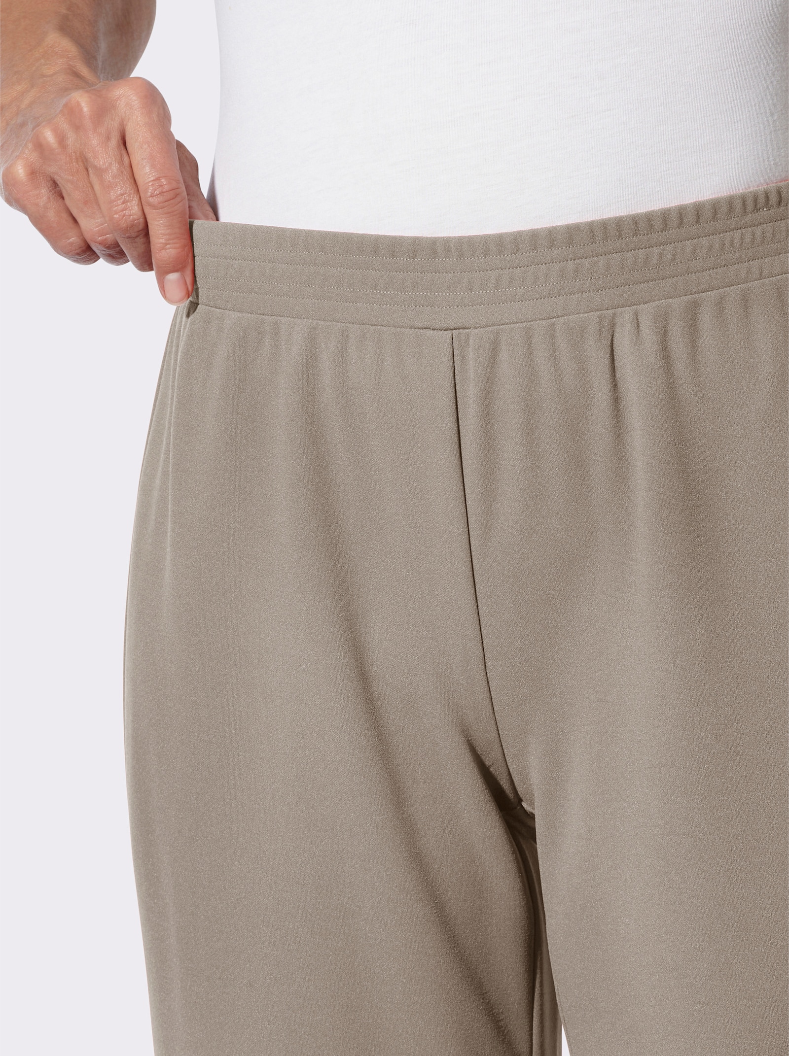 Schlupfhose in weiter Form - sesam