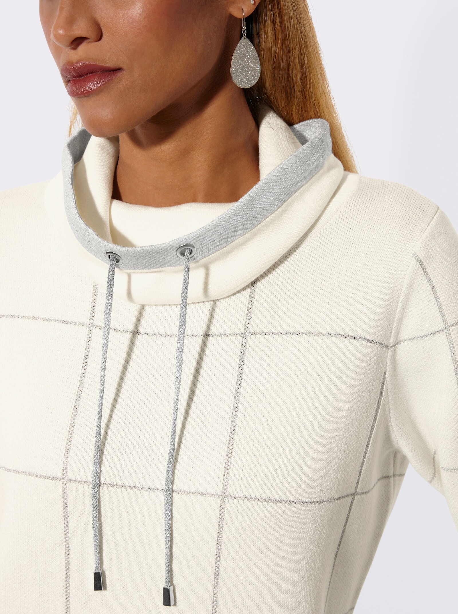 Jacquard-Pullover mit weitenregulierbarem Rollkragen - ecru-silberfarben