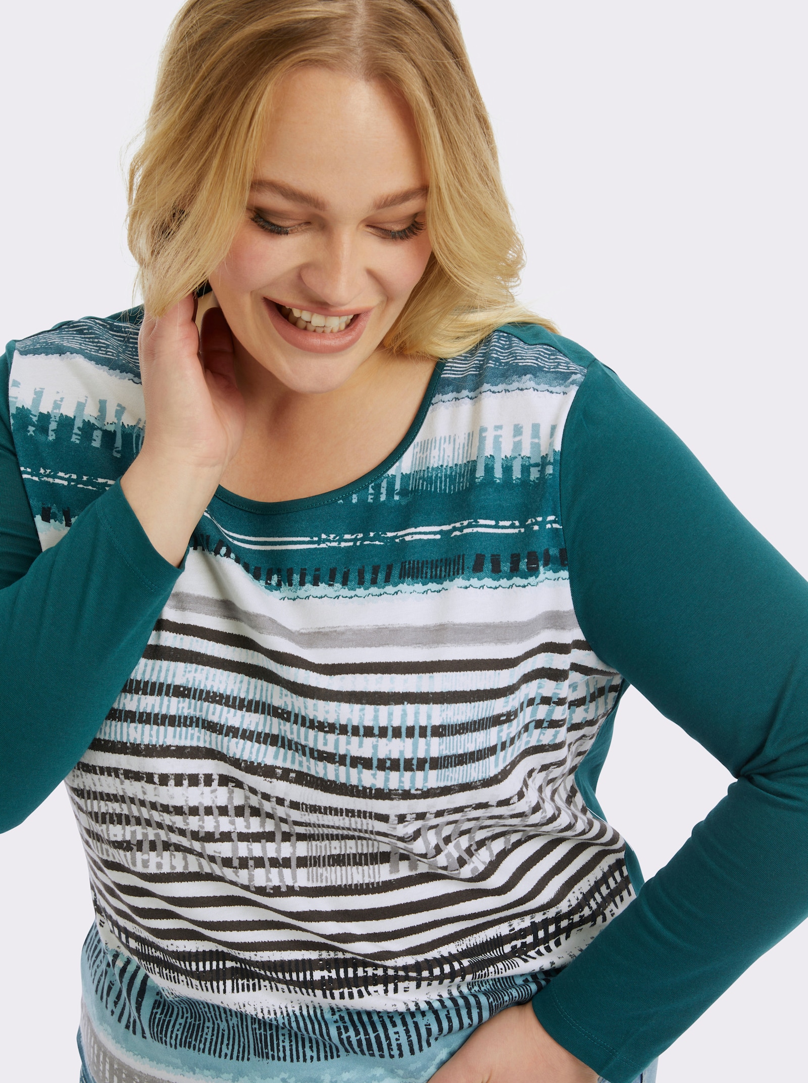 Langarmshirt mit grafischem Muster vorne - tanne-gestreift