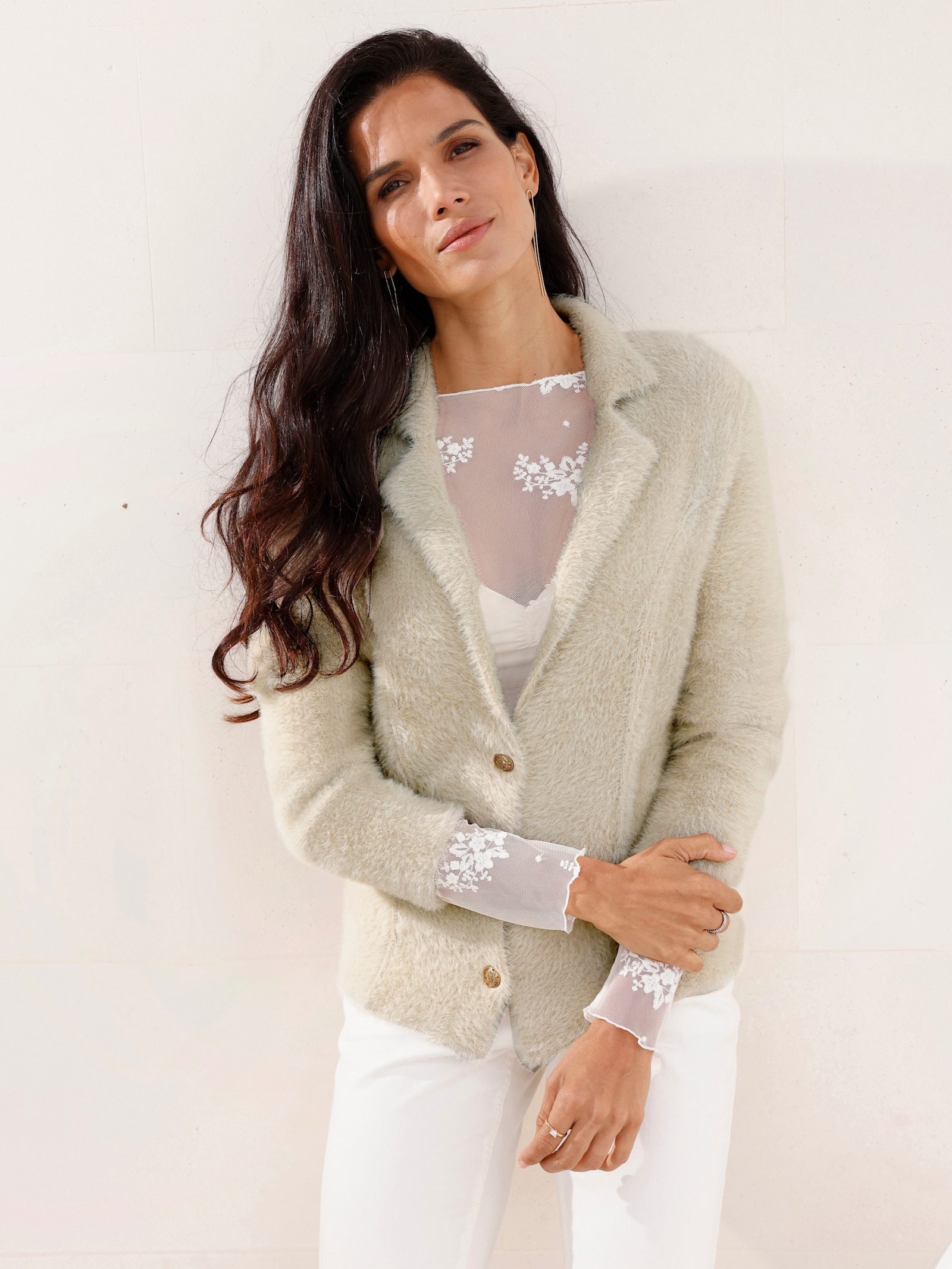 heine Strickblazer mit Schmuckknöpfen - sand