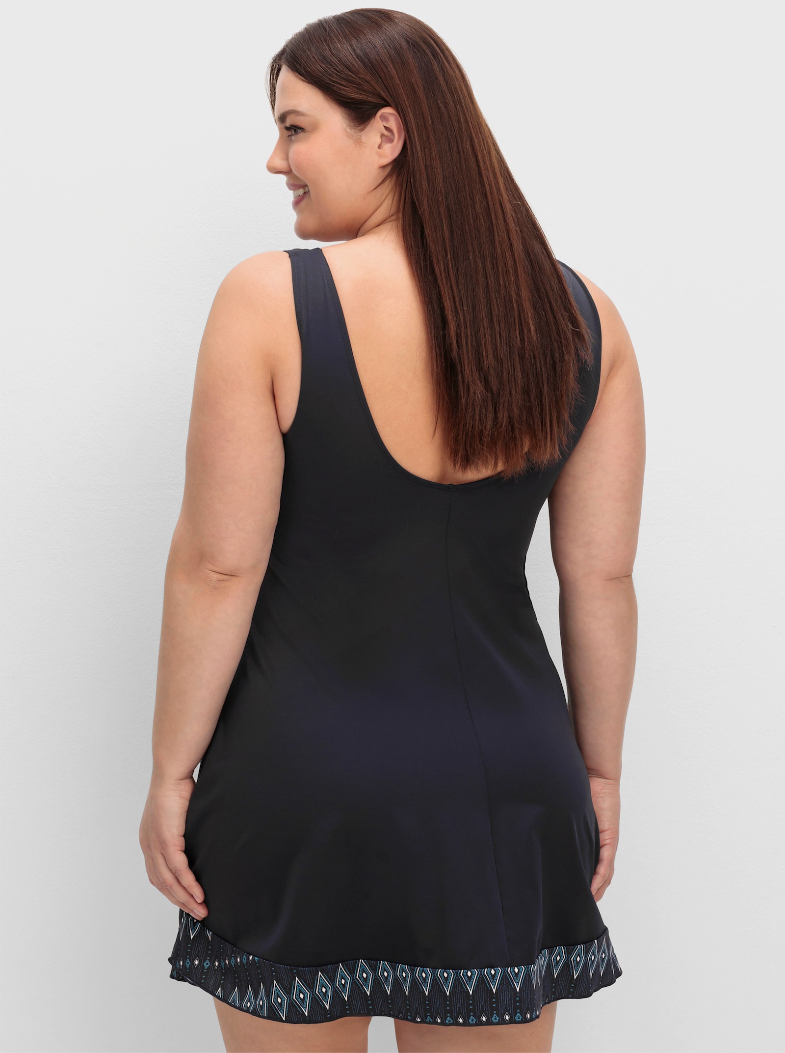 sheego Badekleid mit geometrischem Muster - tiefblau-bedruckt