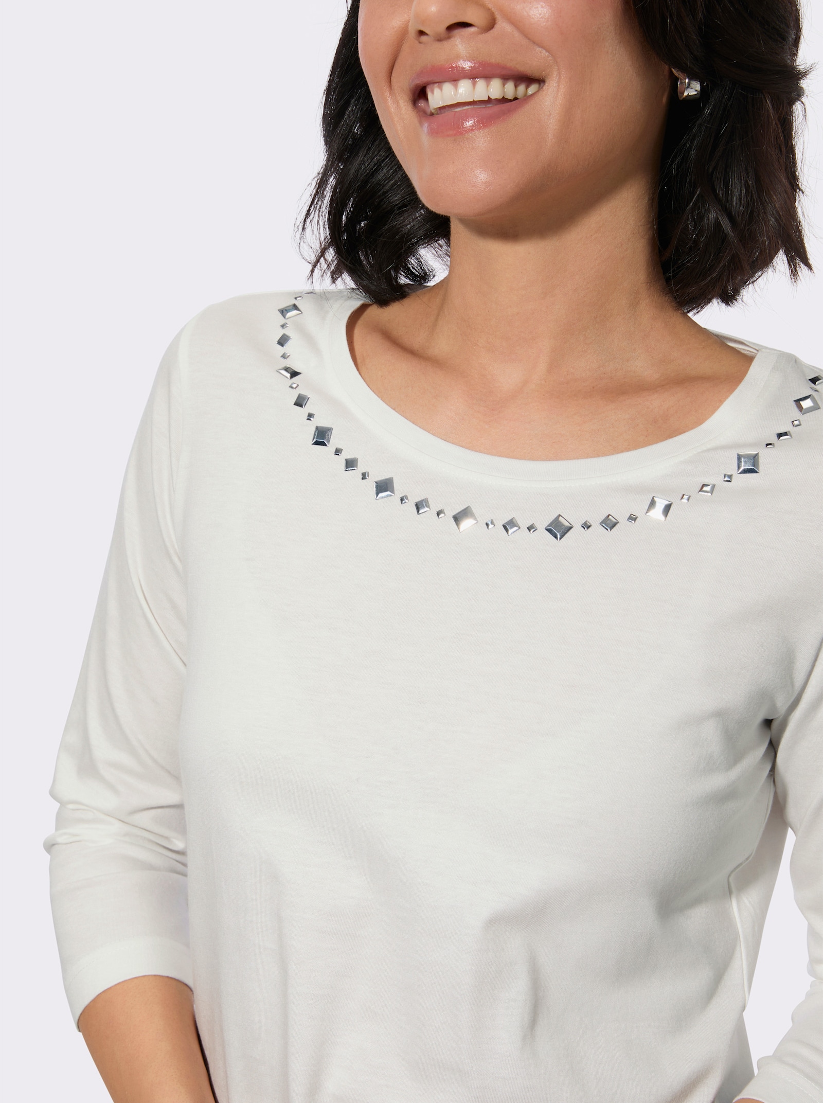 Rundhalsshirt mit Ziersteinchen - ecru