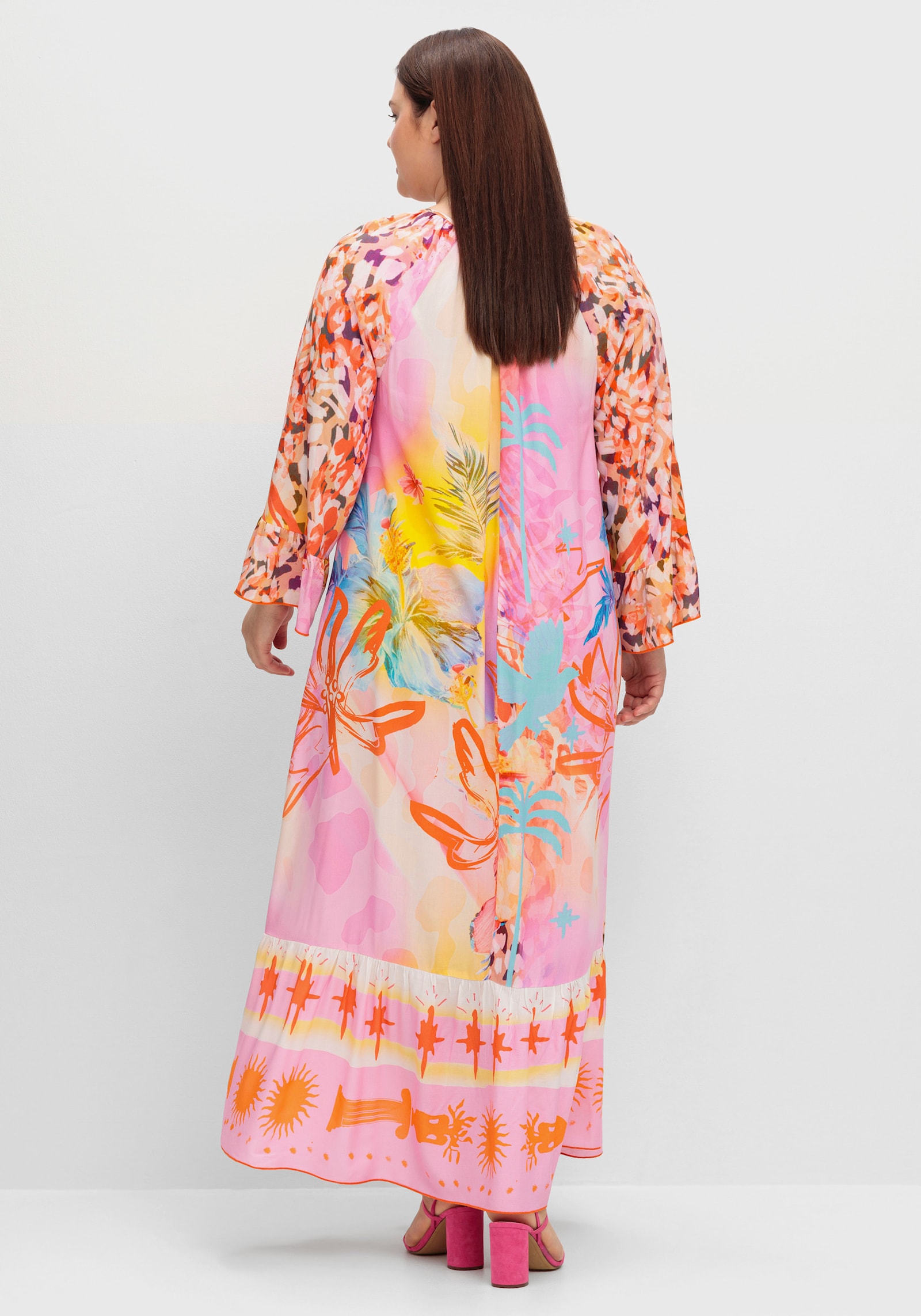 sheego loves miss goodlife Maxikleid im Mustermix, mit Volant am Saum - rotorange-gemustert