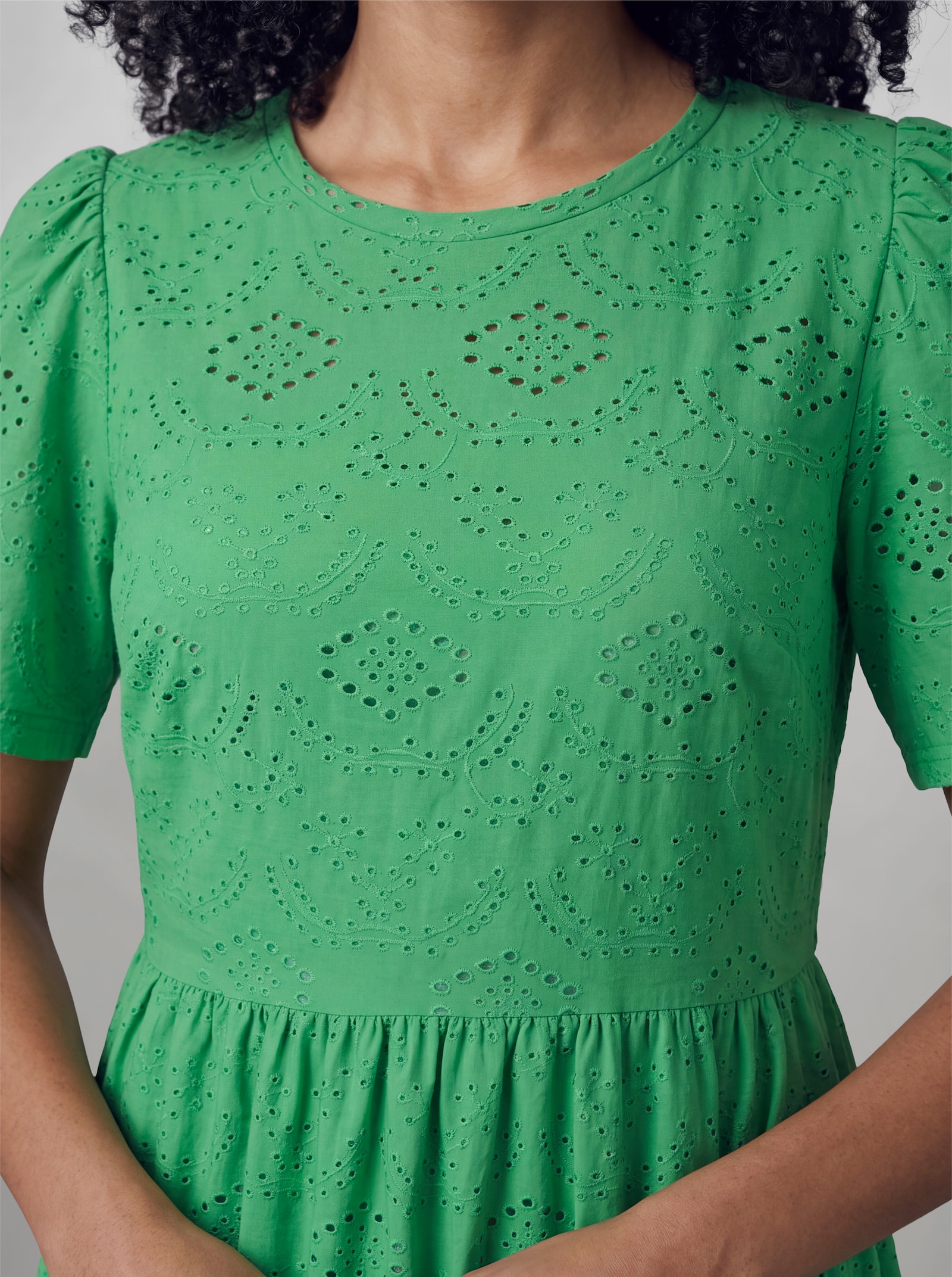 heine Jerseykleid mit Ajourmuster - grasgrün
