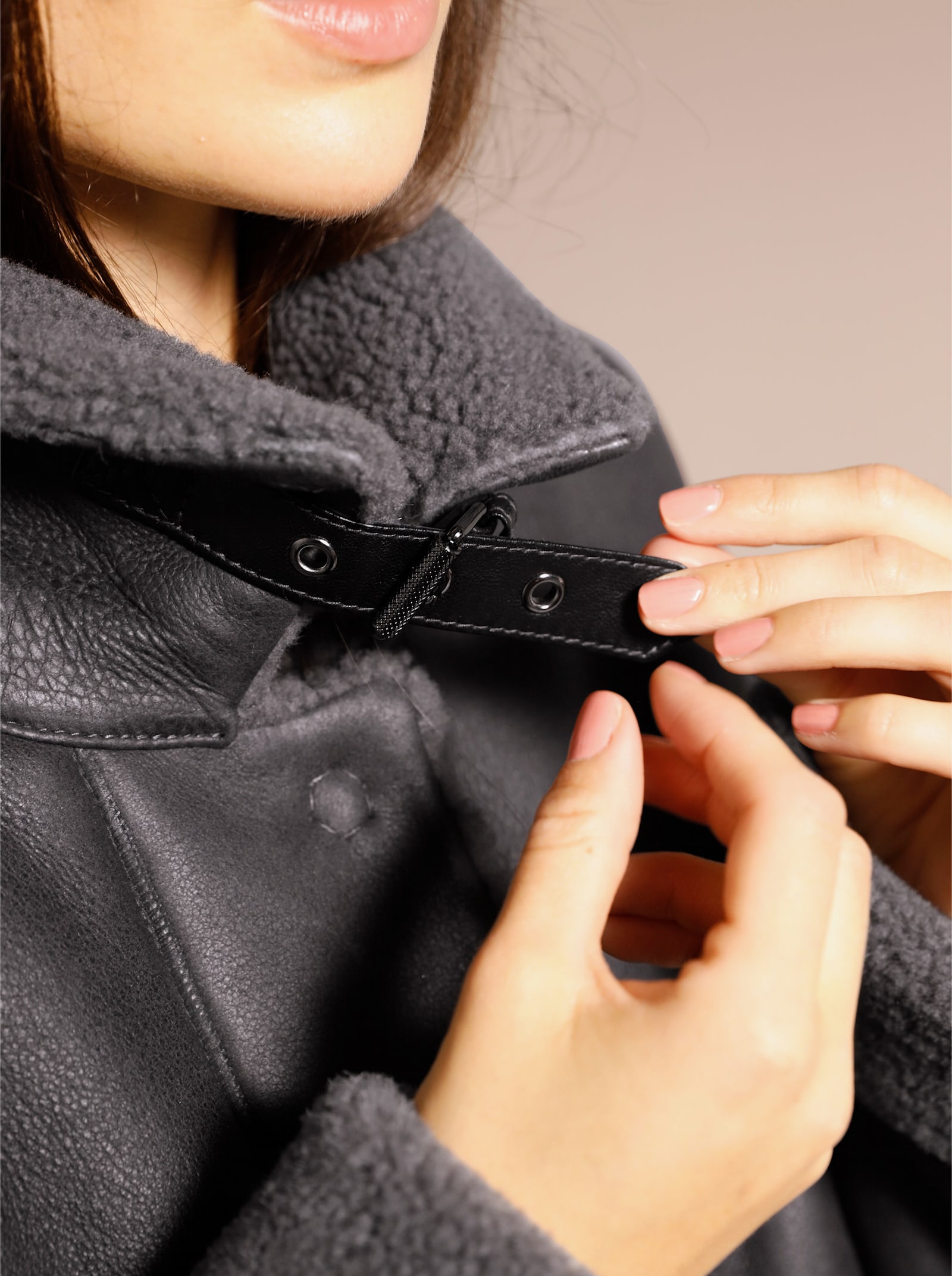 Mainpol Lammfelljacke mit Fell-Innenseite - anthrazit