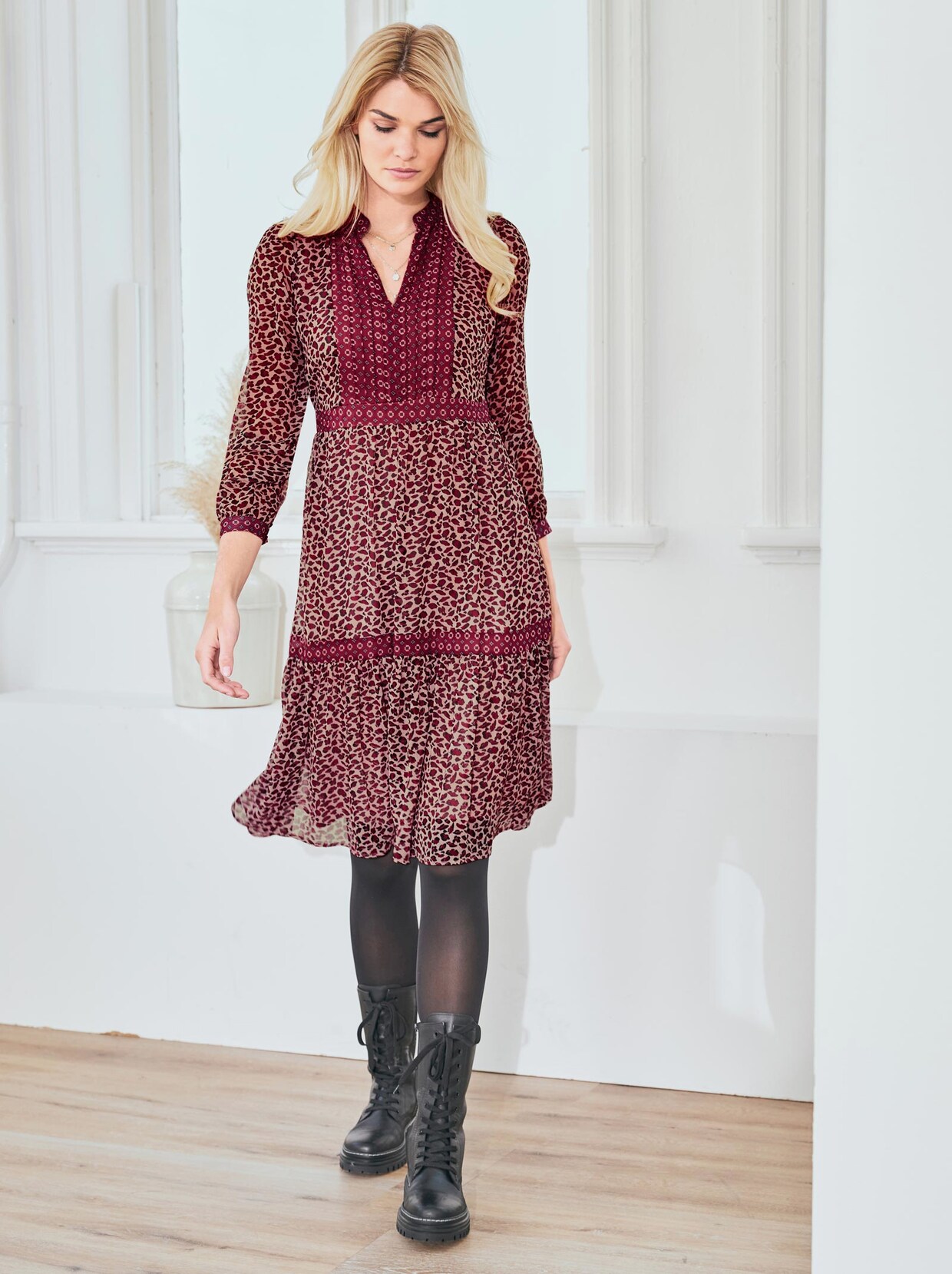 Linea Tesini Druck-Kleid - schwarz-bordeaux-bedruckt