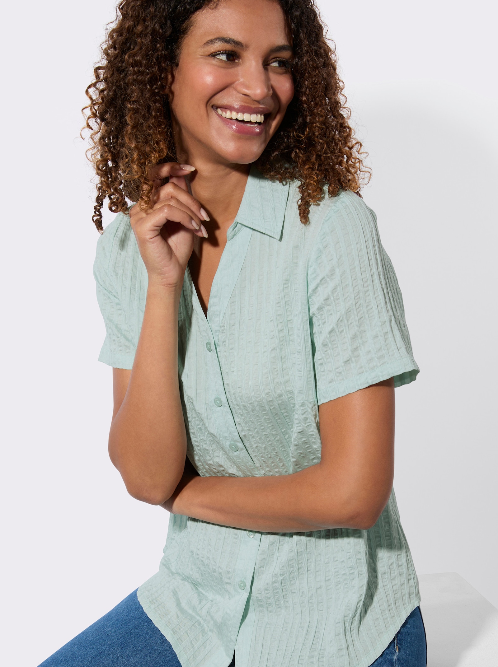 Hemdbluse mit weitegebender Falte hinten - kalkmint-gestreift