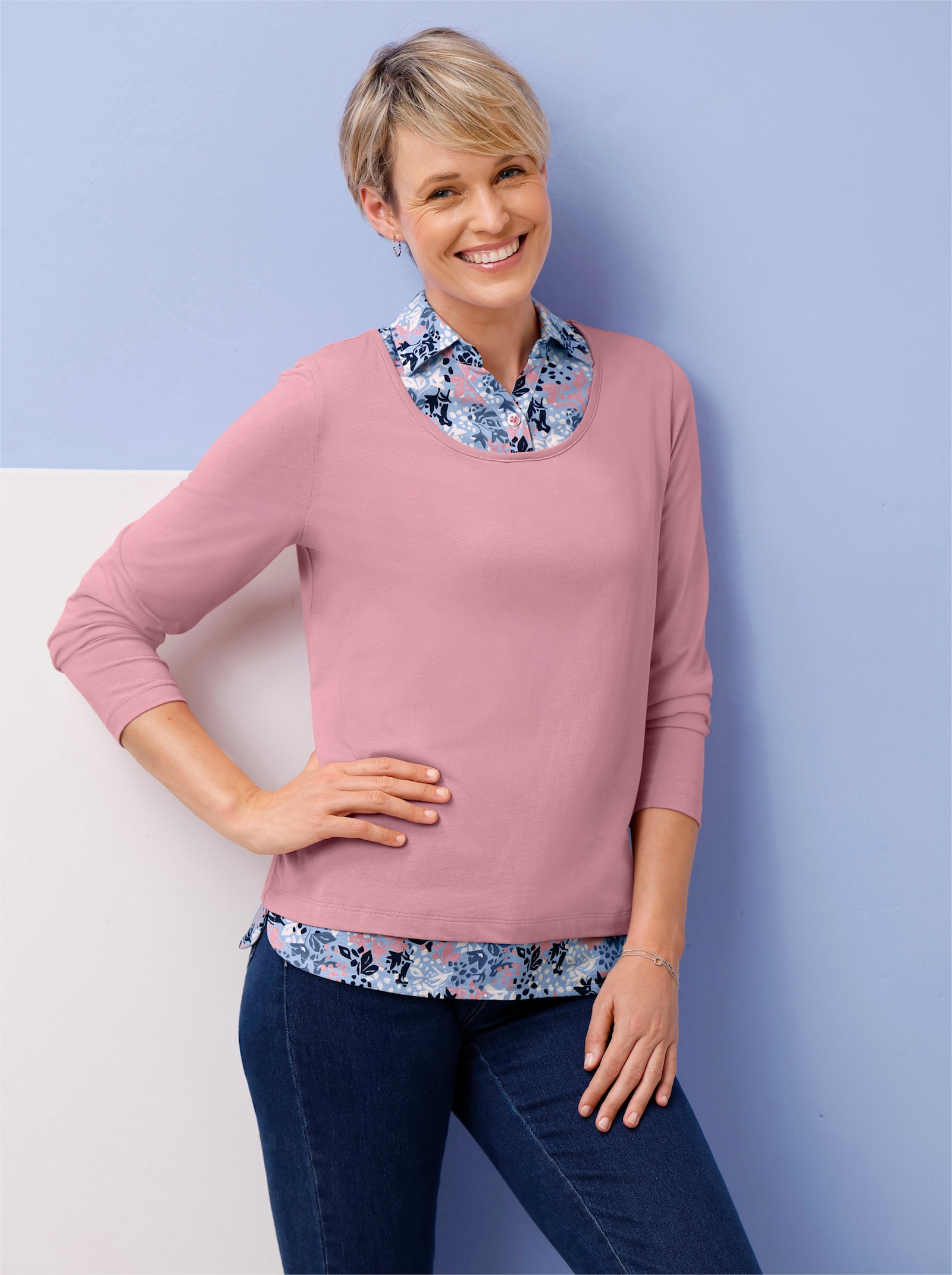2-i-1-topp med infällningar i blommönster - gammalrosa