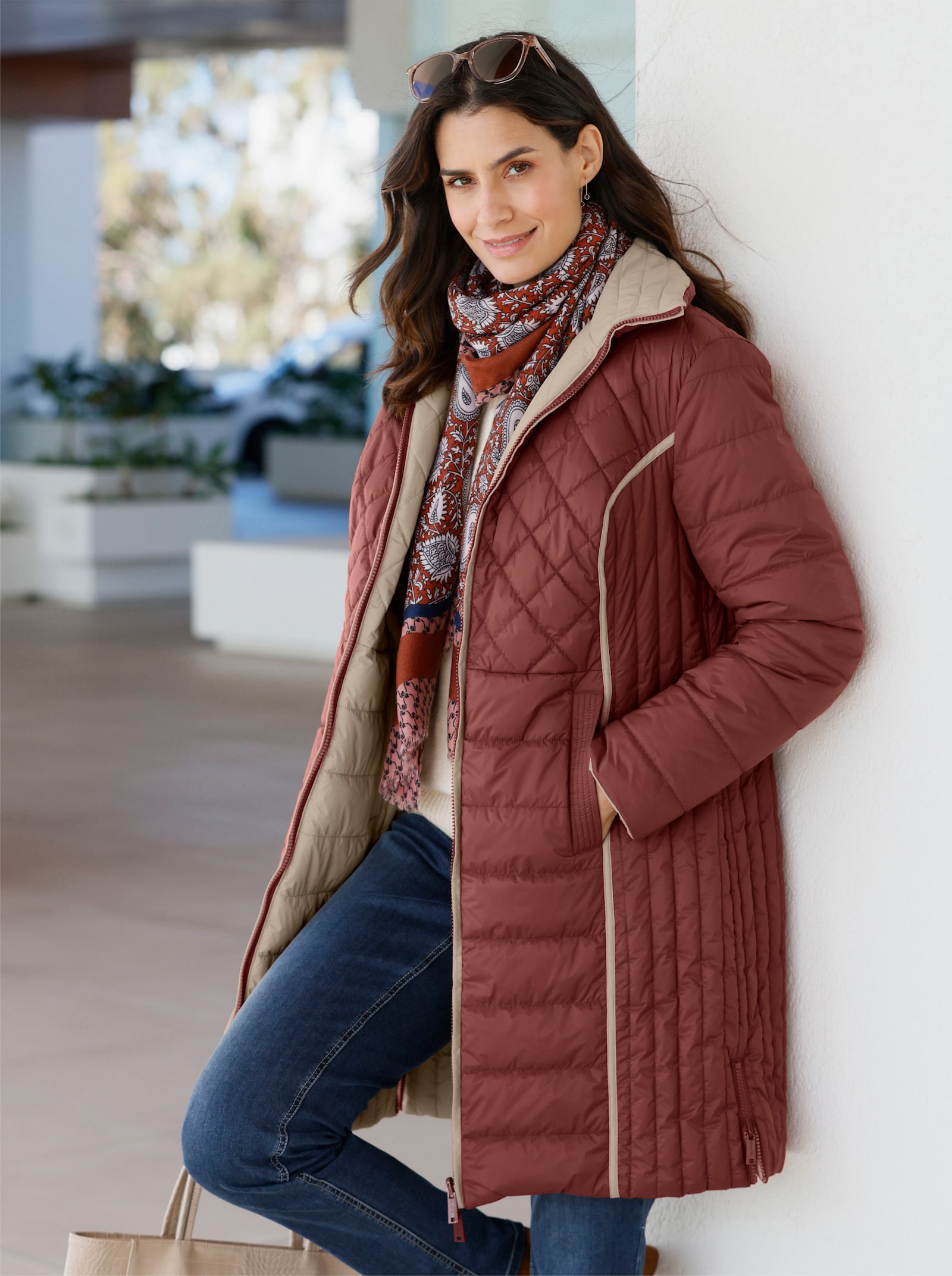 Keerbare gewatteerde mantel - roodbruin