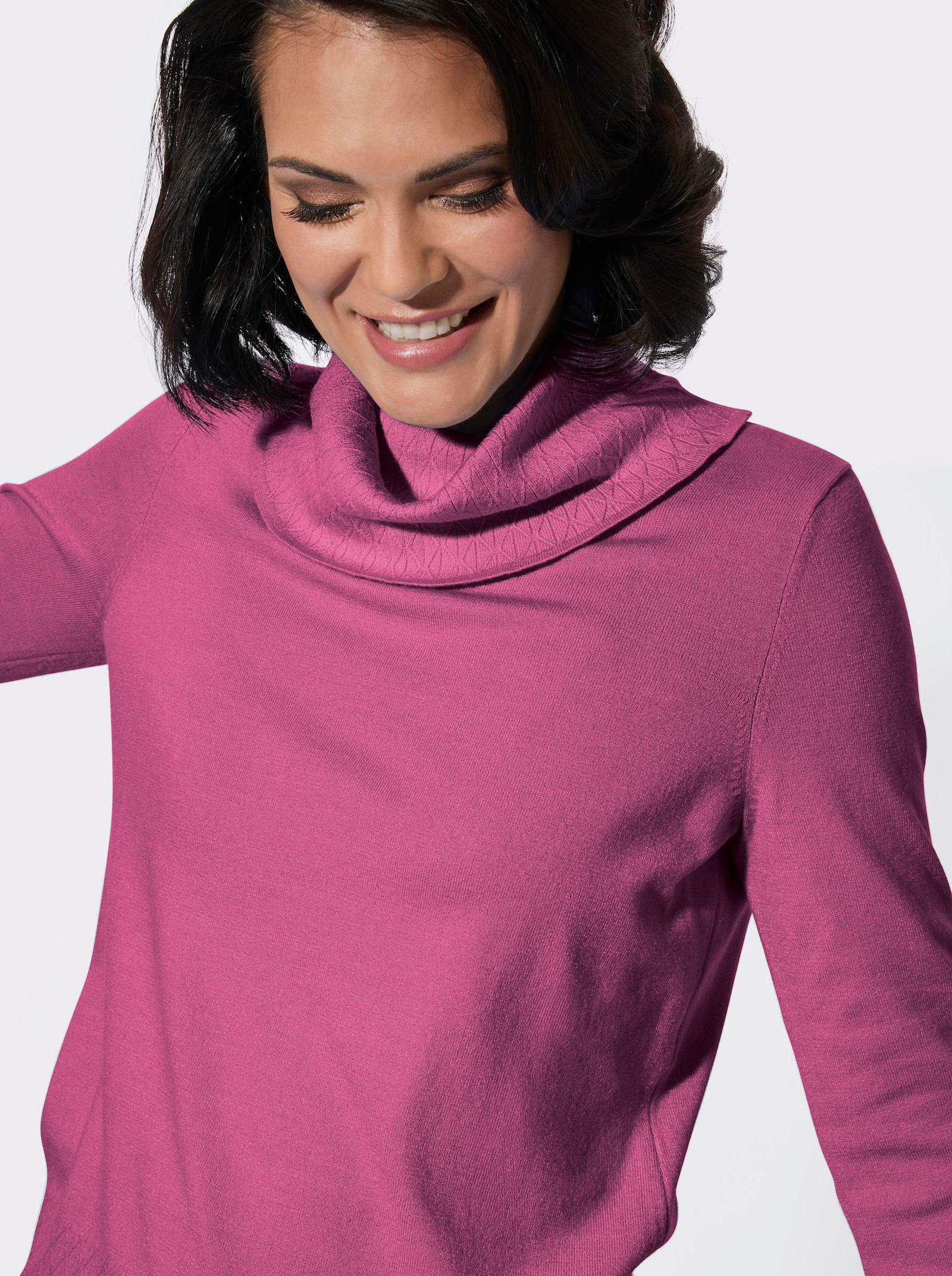 Rollkragenpullover mit Strickmuster rundum - erika