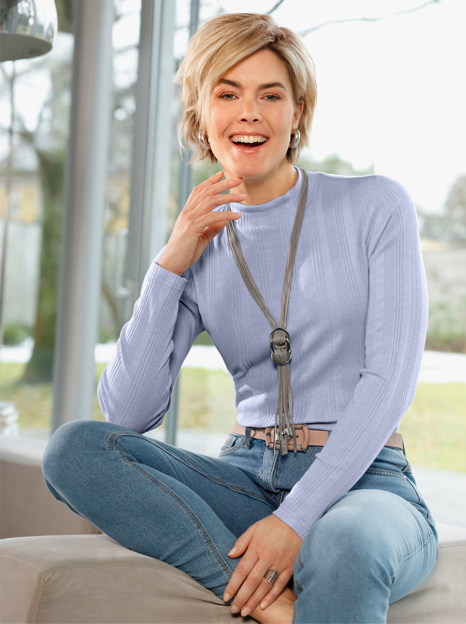 Rippshirt mit Stehkragen - hellblau