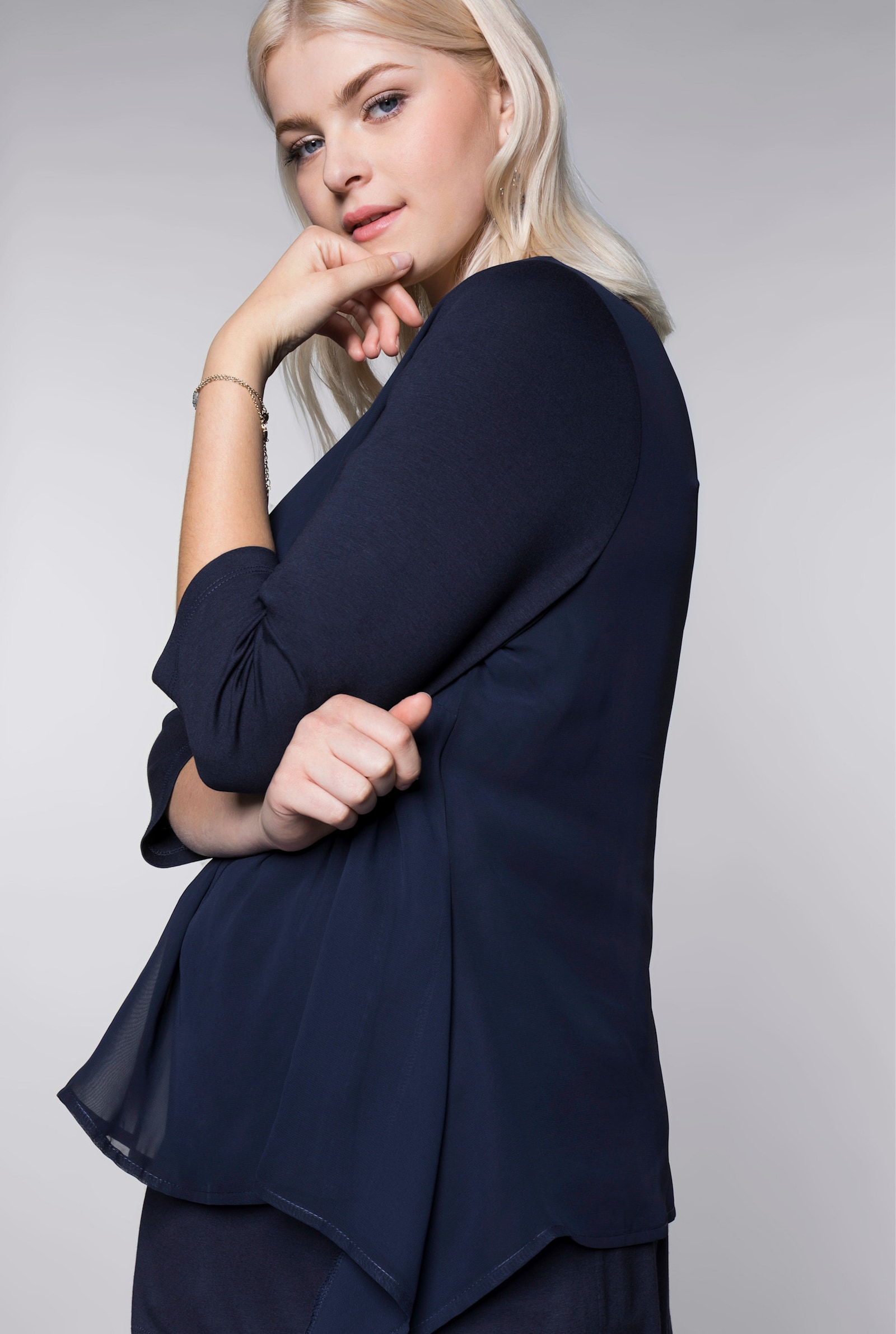 sheego Blusenshirt mit Zipfelsaum - marine