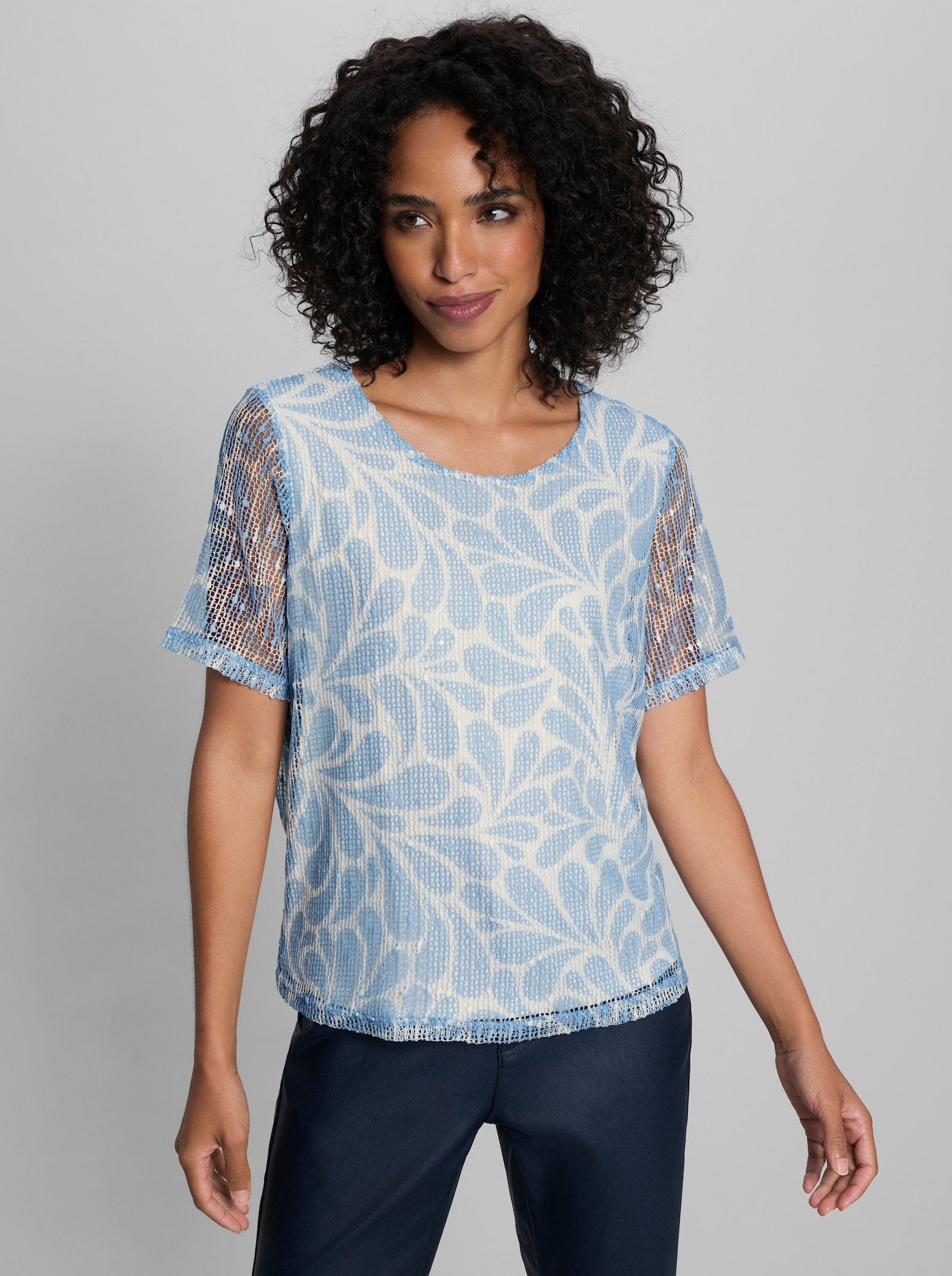 heine Rundhalsshirt mit Ajour-Partien - hellblau-bedruckt