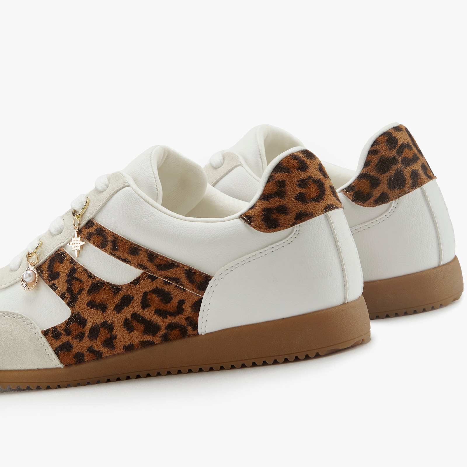 LASCANA Sneaker - weiß/leo