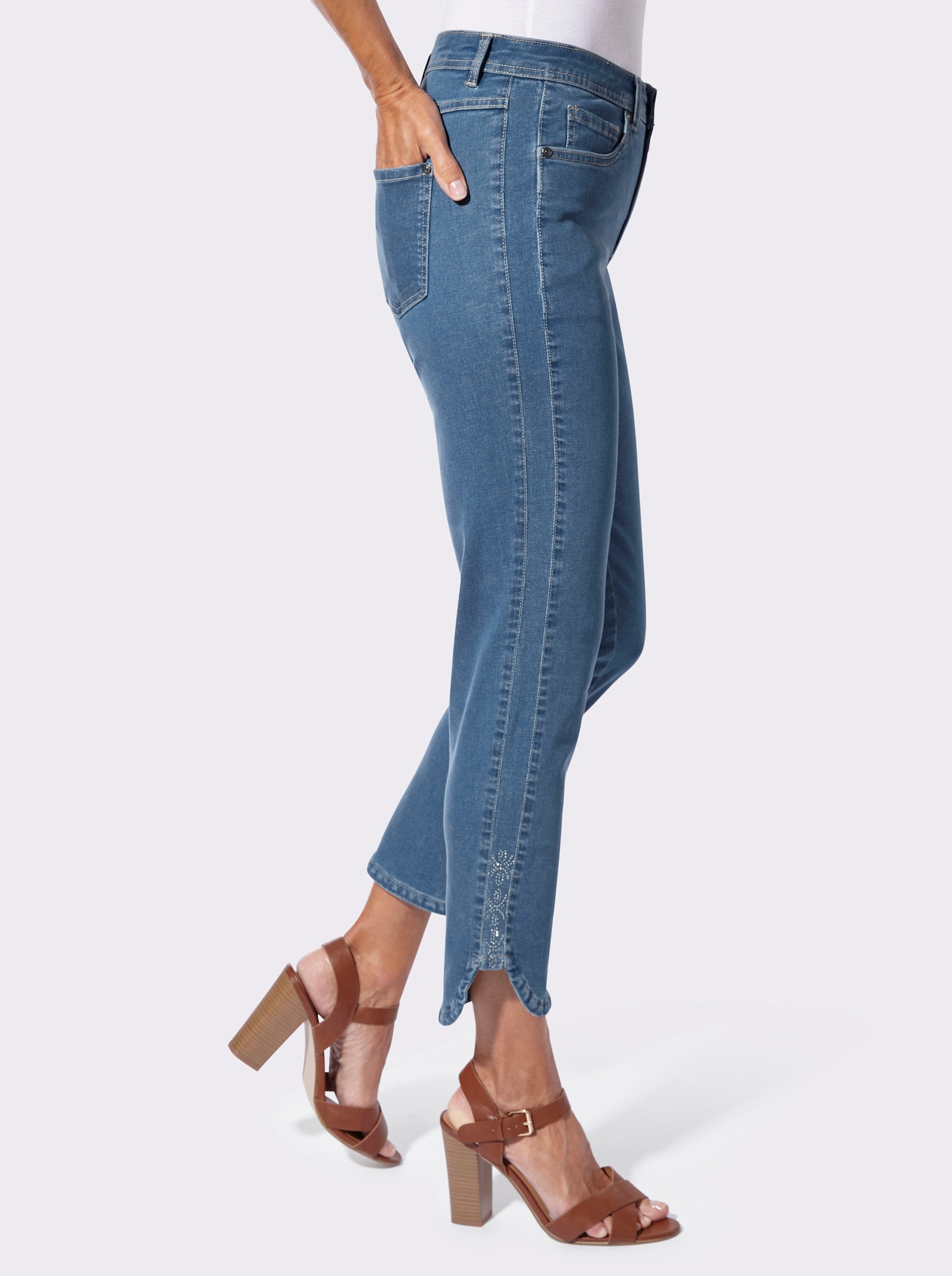 7/8-Jeans mit Passformsattel hinten - blue-bleached