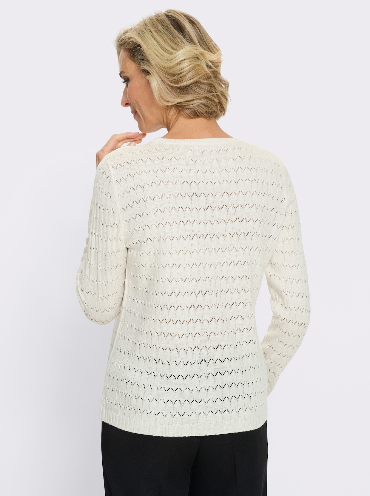 Pullover met ronde hals en mix van breipatronen - ecru