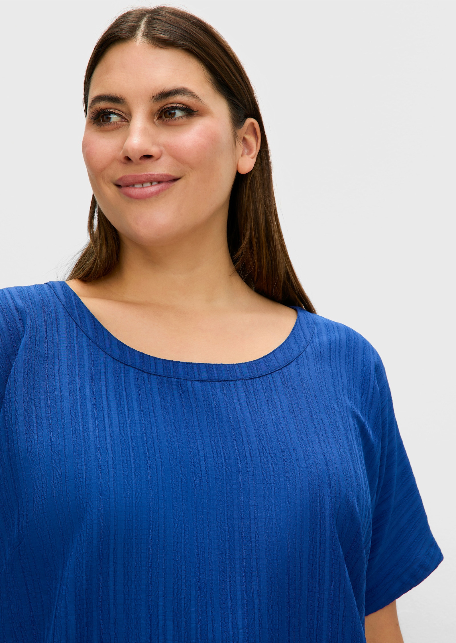 sheego Tunika mit gekreuzten Bändern hinten - blaubeere