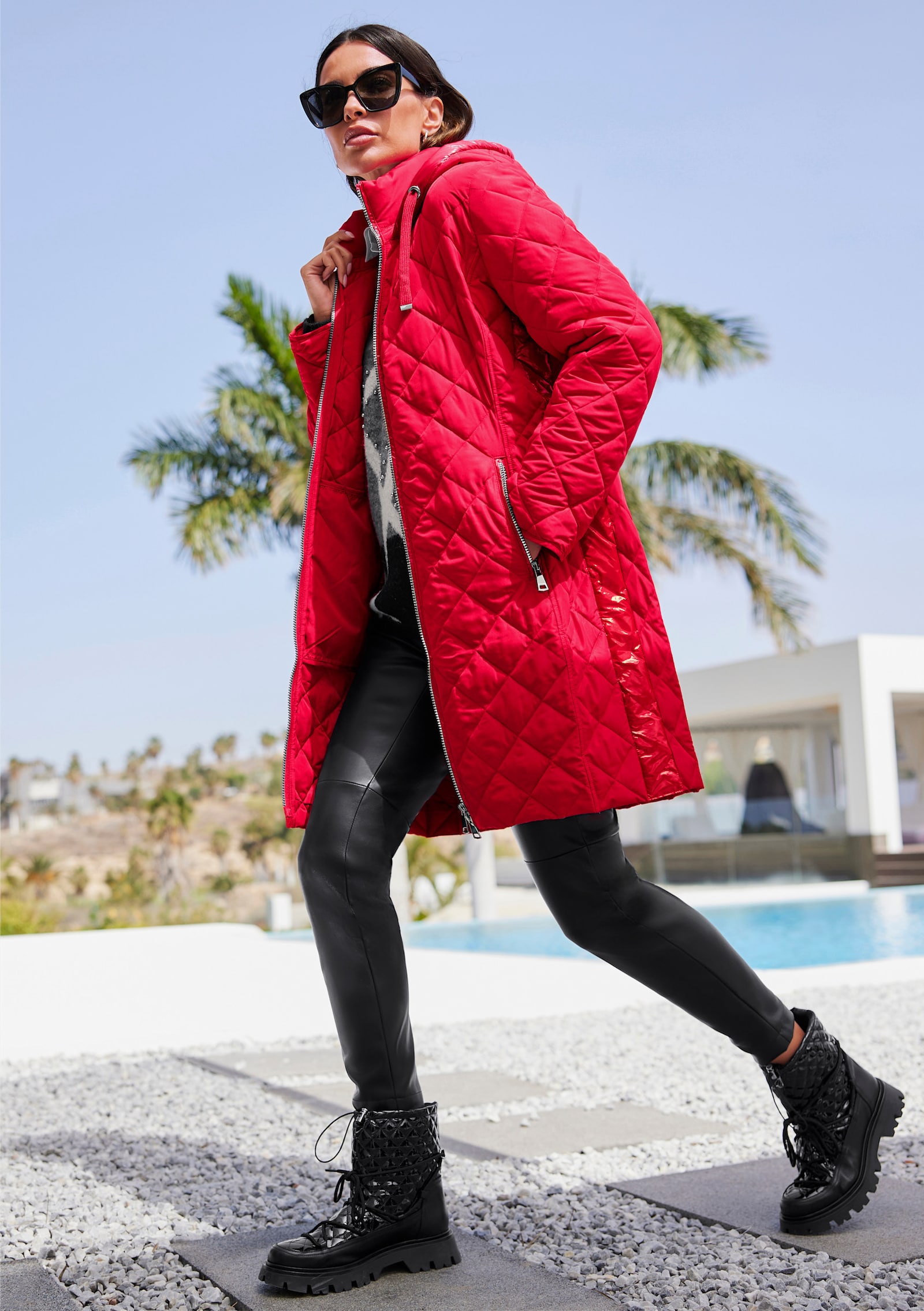 heine Manteau matelassé avec détails aspect verni - rouge