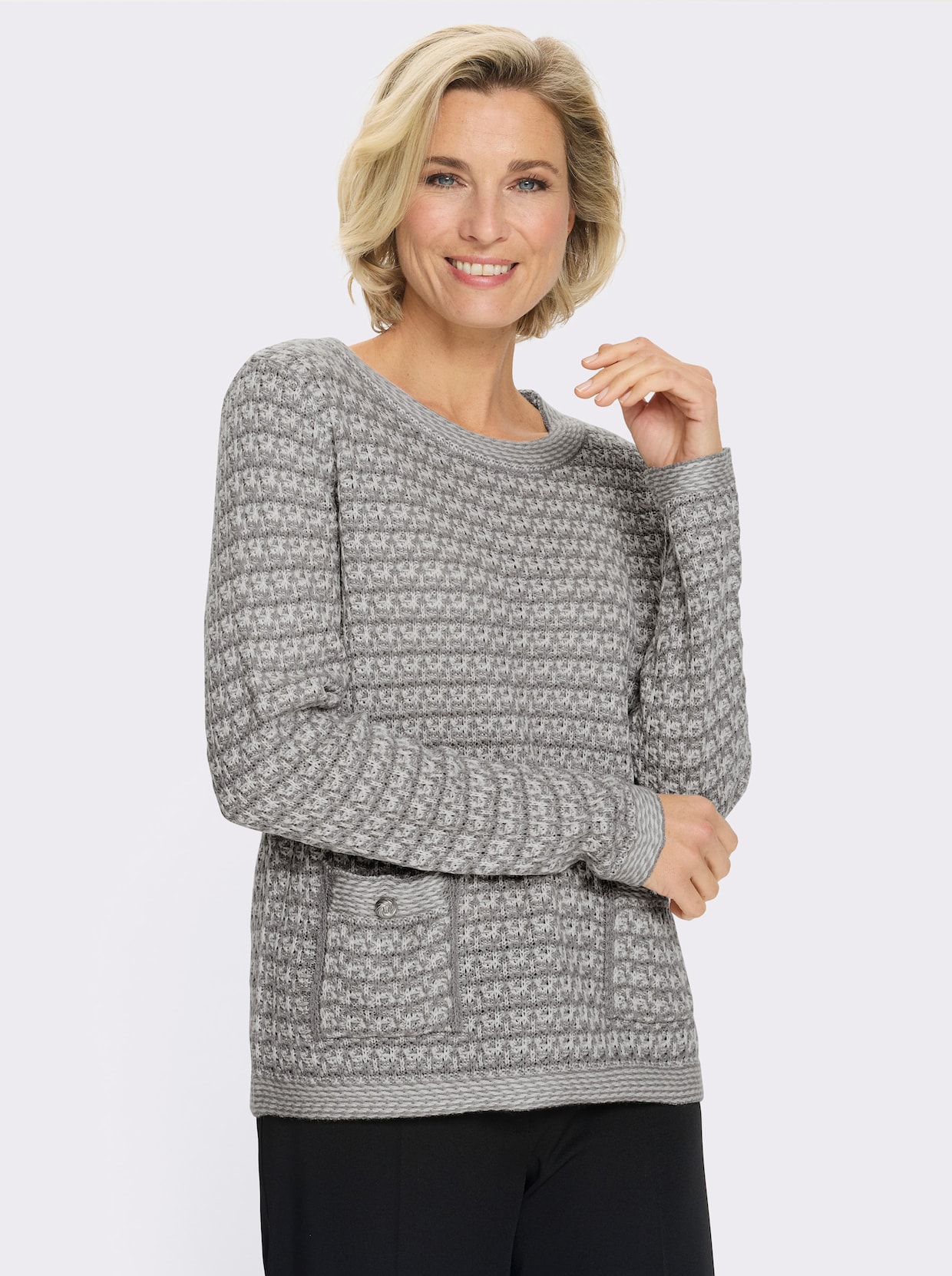 Rundhalspullover mit aufgesetzten Taschen - steingrau-ecru-gemustert