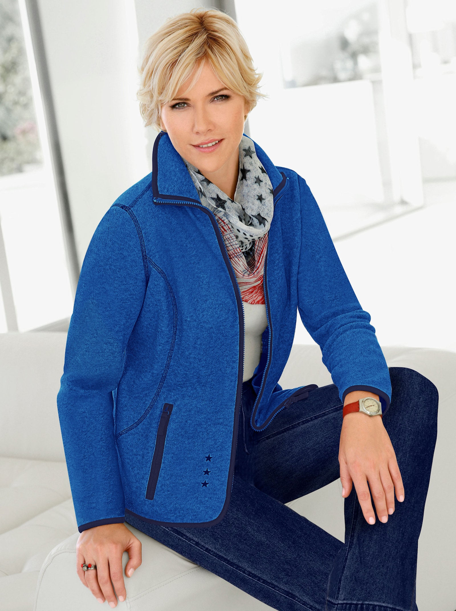 Fleecejacke mit Sternchen-Stickerei - royalblau
