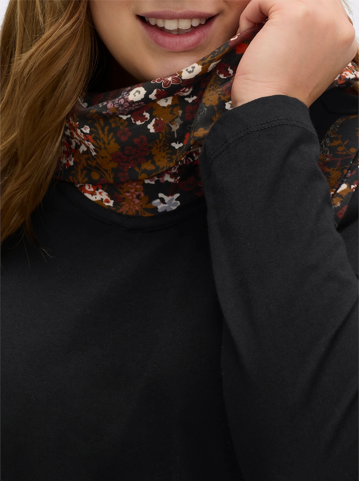 Longshirt in überlappender Optik - schwarz-bedruckt